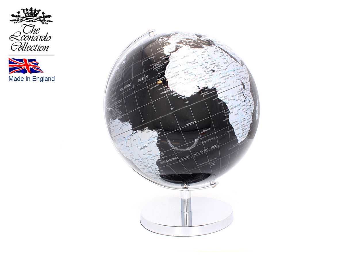Globe de taille moyenne sur socle argenté personnalisable par gravure, hauteur 27 cm