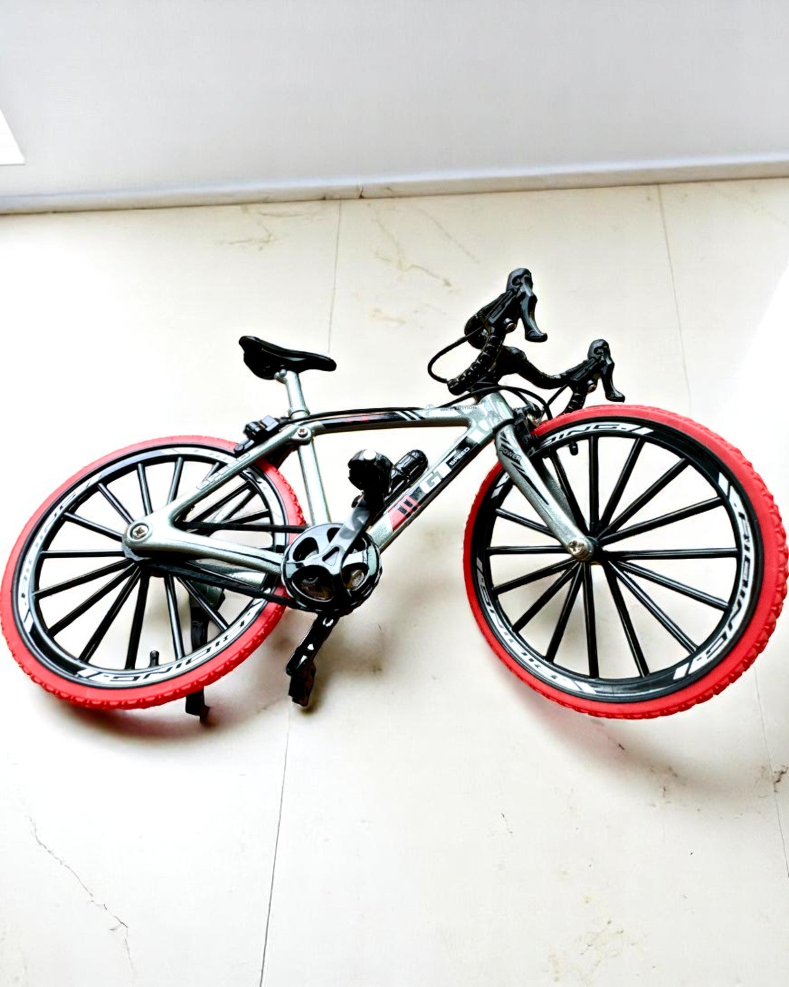 Mini Rameur „Speedster” – modèle de collection avec option de gravure, 2 variantes au choix
