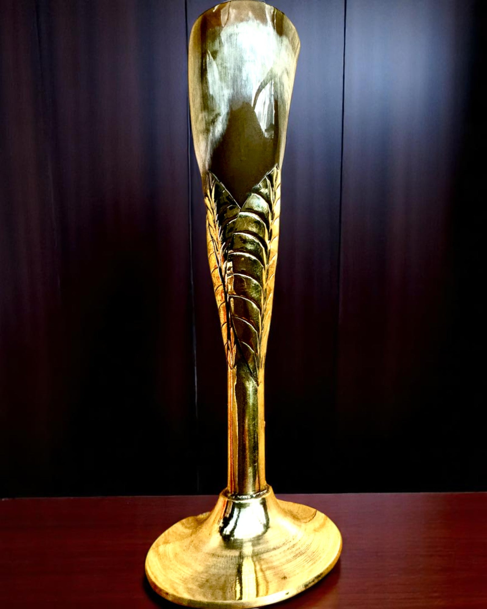 "Spirit of Craft" goblet made of buffalo horn and brass – handcrafted in India, 22 cm, customizable with engraving for a gift