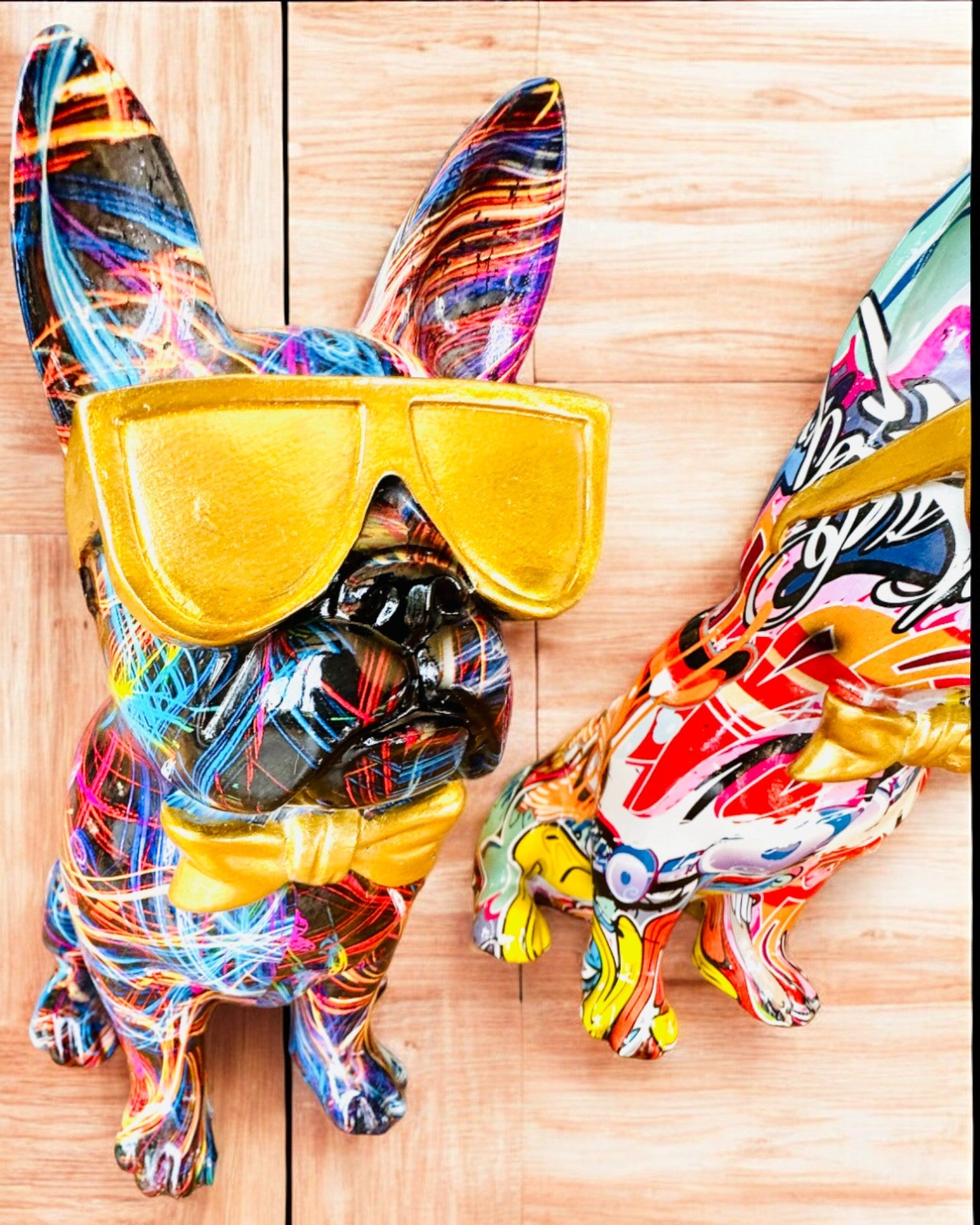Bulldog Colorato con Occhiali - Decorazione d'Interni Unica, statuetta decorativa per regalo, personalizzazione con incisione
