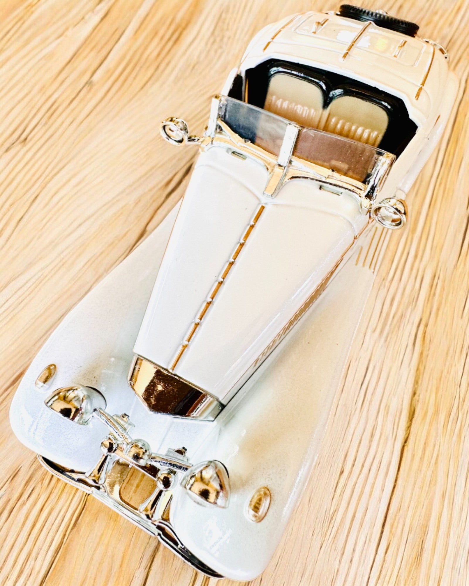 Modèle Miniature de Voitures Classiques Rétro - possibilité de personnalisation pour cadeau avec gravure, 3 variantes au choix