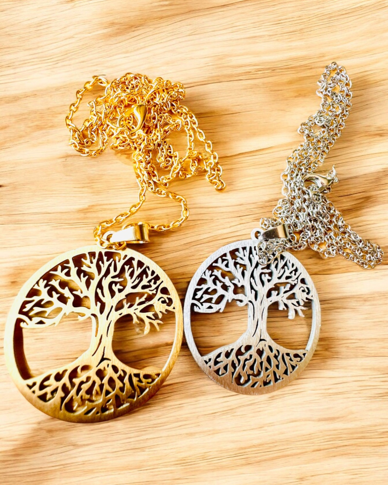 Stainless Steel "Tree of Life" Necklace - personalized engraving, 2 color variants