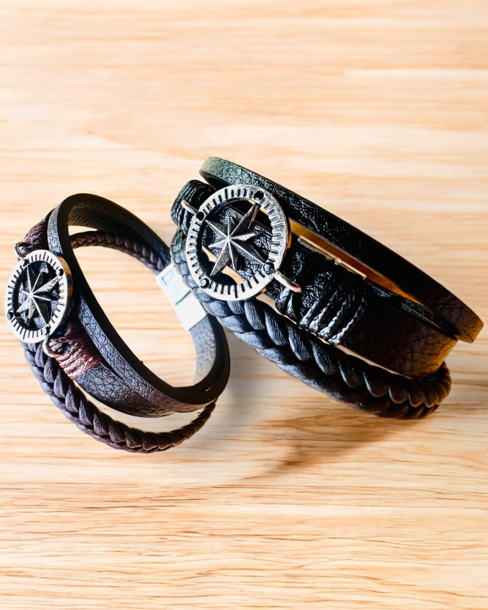 Braccialetto "Compass Adventure" - possibilità di personalizzazione con incisione per regalo, 2 varianti di colore a scelta