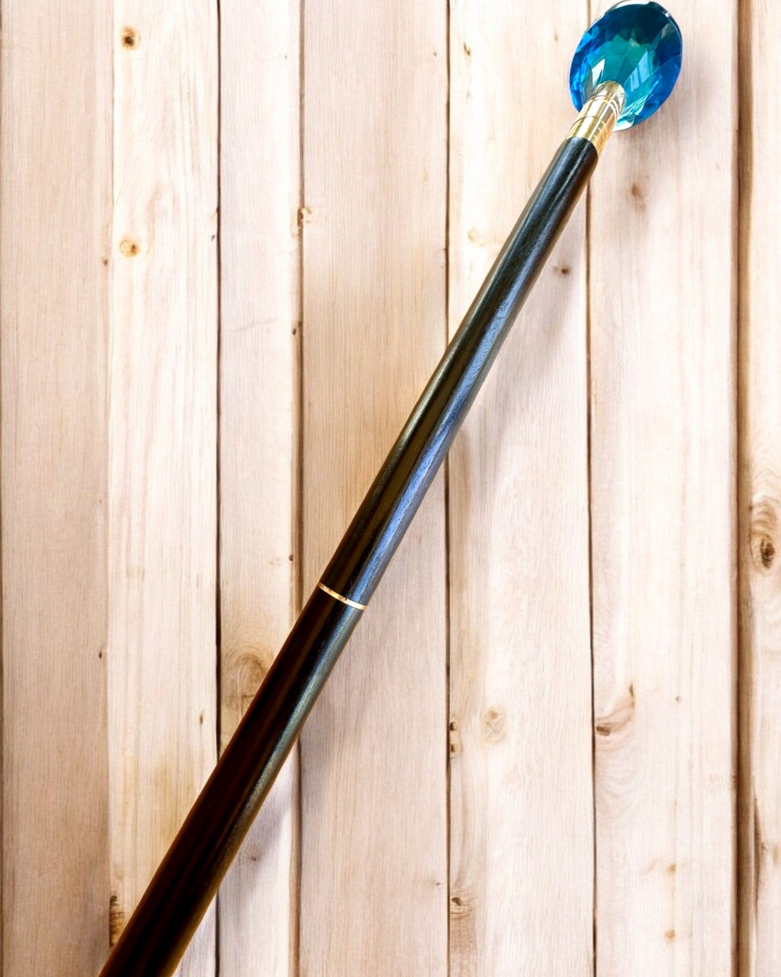 Bastone da passeggio "Diamante Blu" - In legno, realizzato a mano, possibilità di incisione