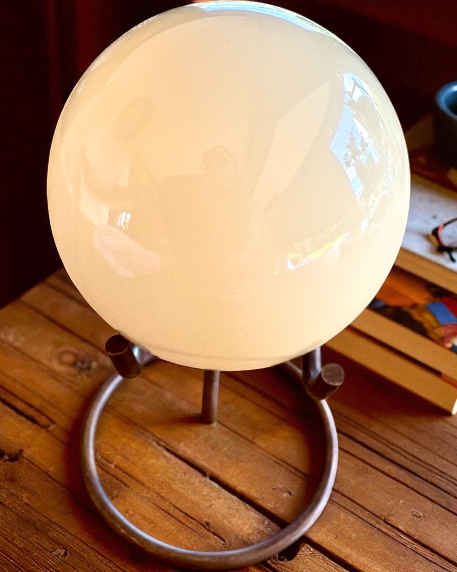 Billiard ball on a brass stand, possibility of personalization with engraving as a gift