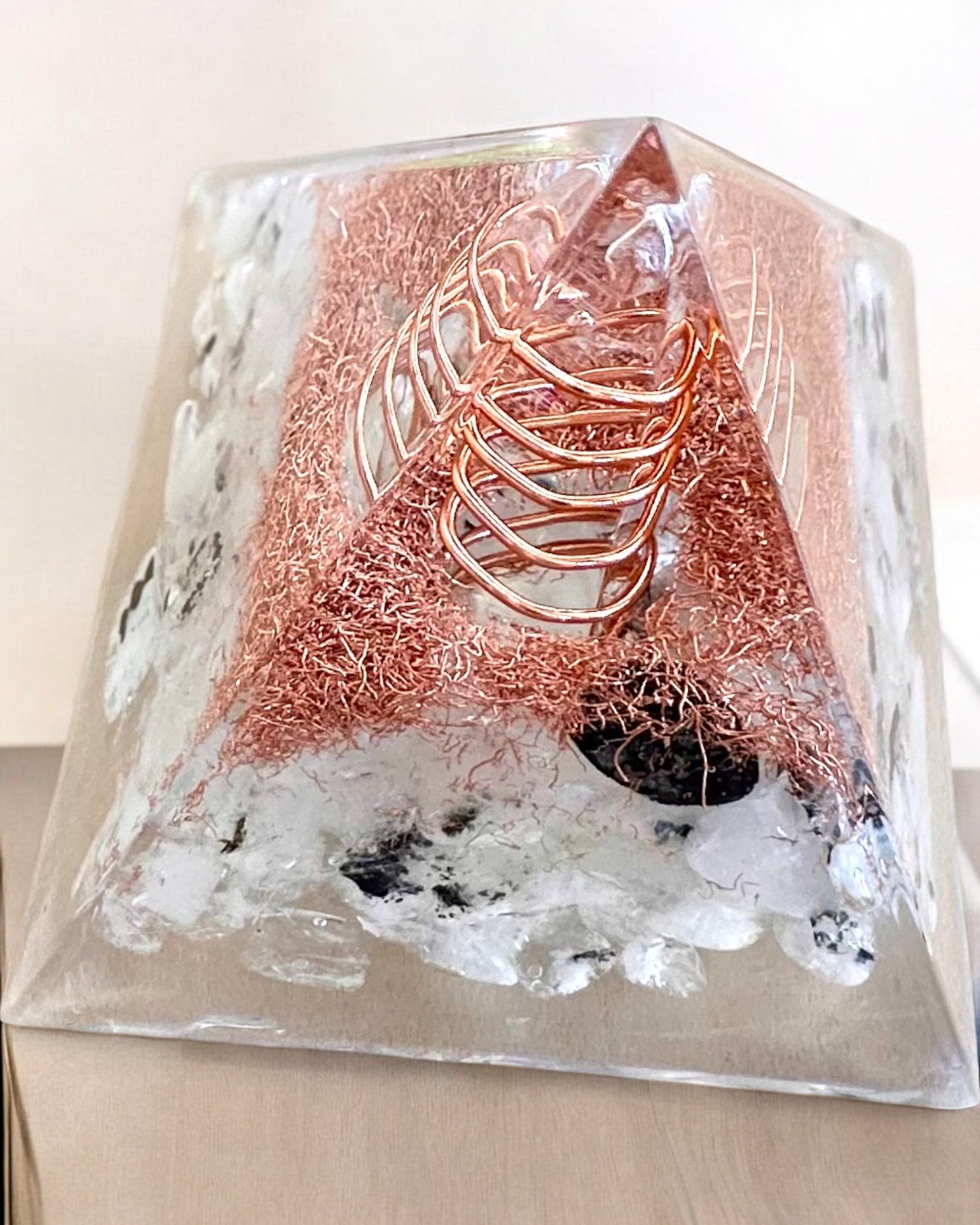 Piramide Energetica orgonica "Copper Harmony"