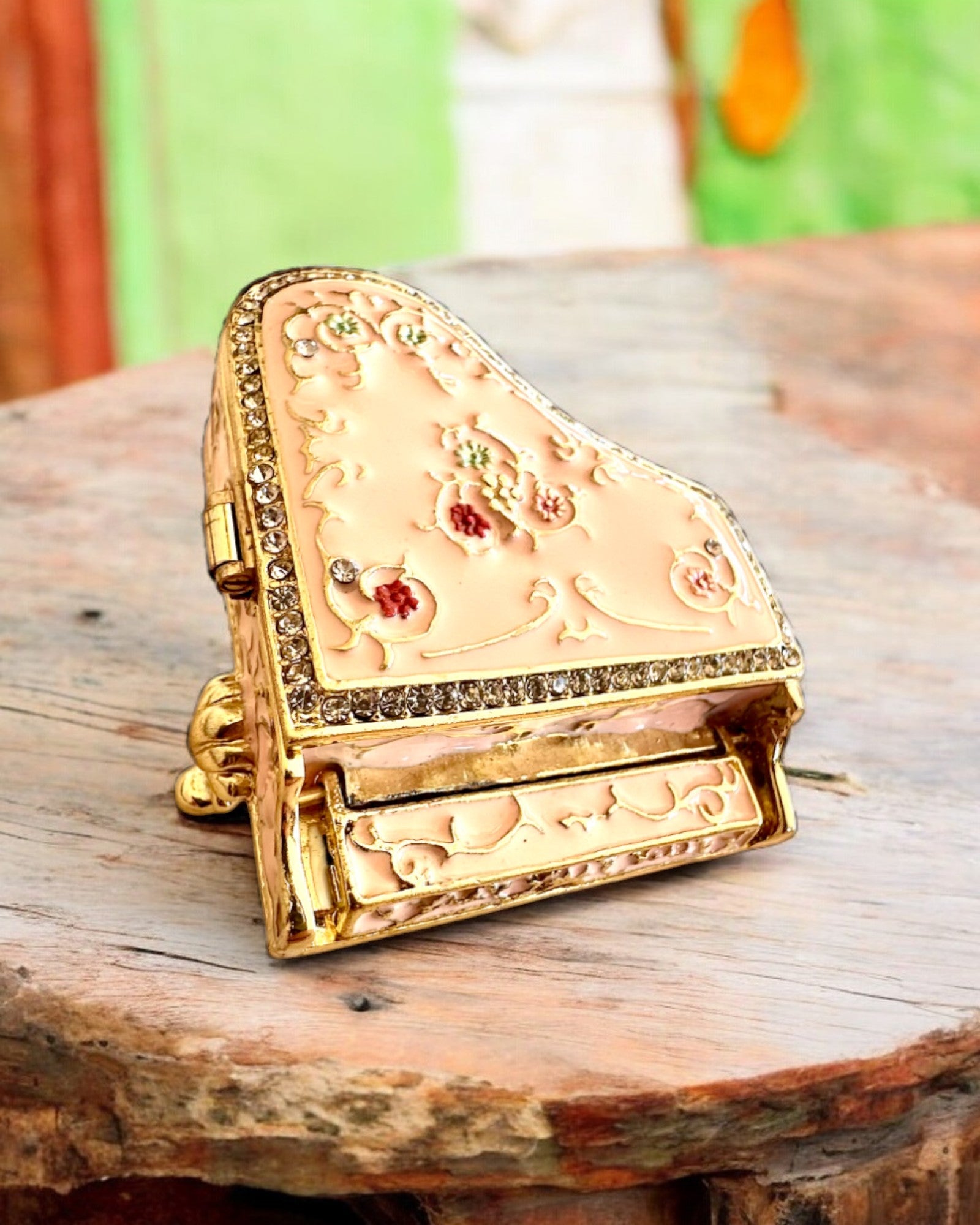 Elegant jewelry box "Mini Piano - Roses of Classics" - with engraving option for a gift