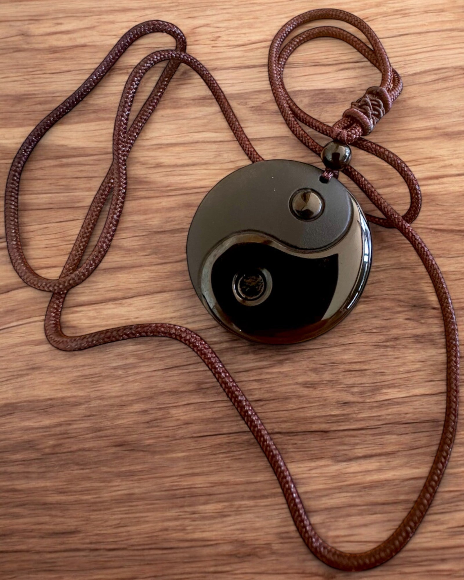 Collier Boho en Obsidienne Yin Yang Tai Chi, possibilité de personnalisation avec gravure pour cadeau
