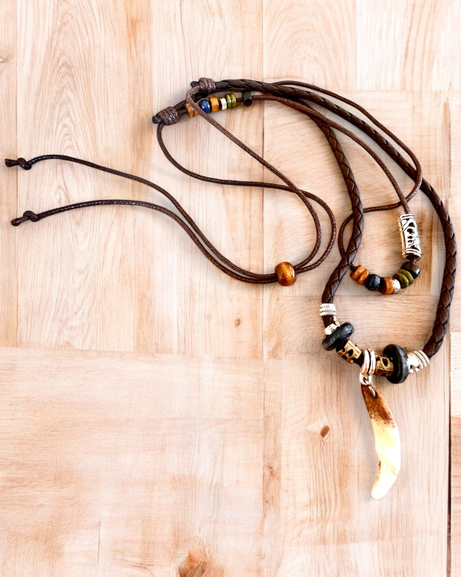 Wilczy Ząb - Collier de Puissance - possibilité de personnalisation avec gravure pour cadeau