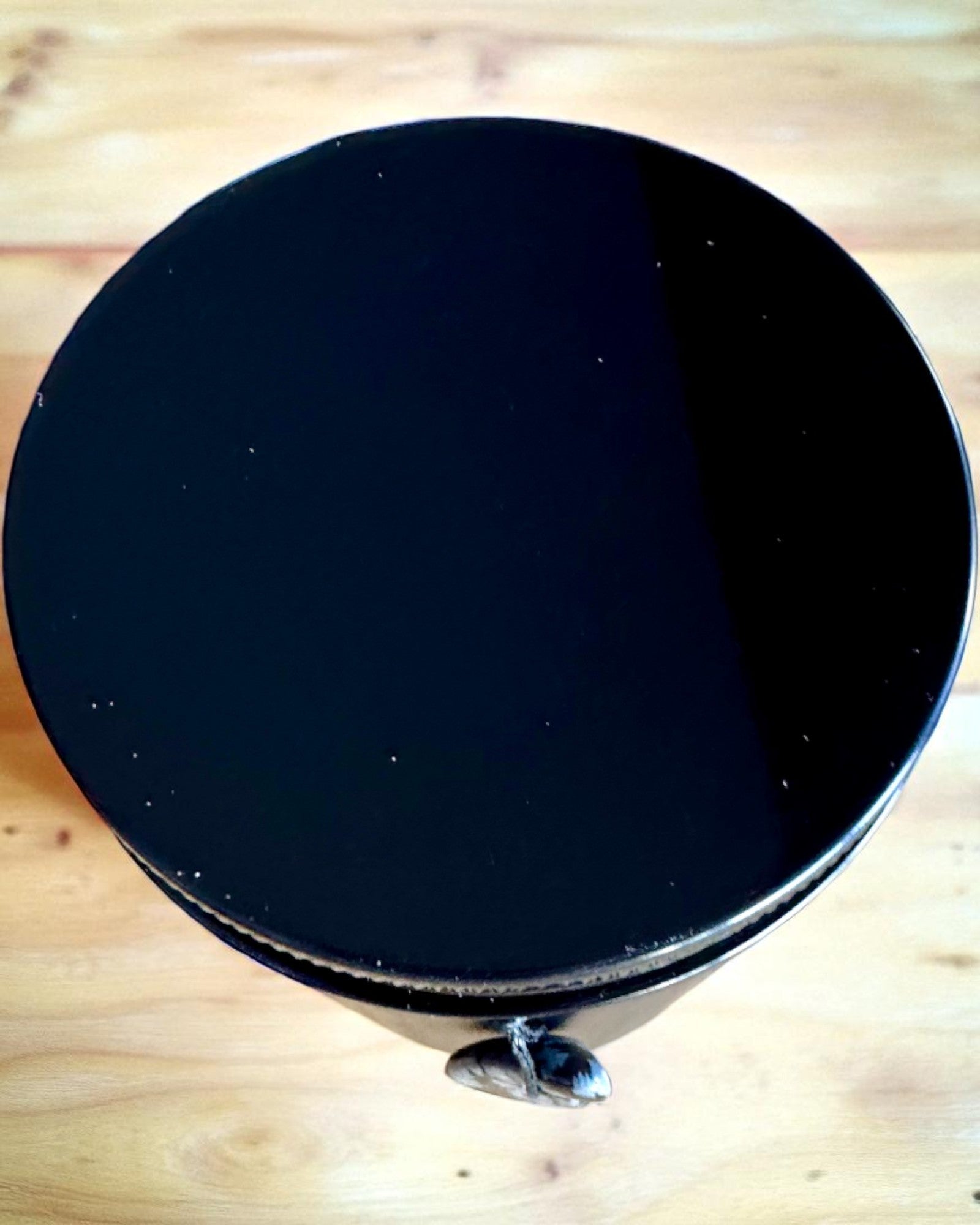 Obsidian Intentional Soy Candle – self-confidence and inner strength, 250 ml, option for personalization as a gift