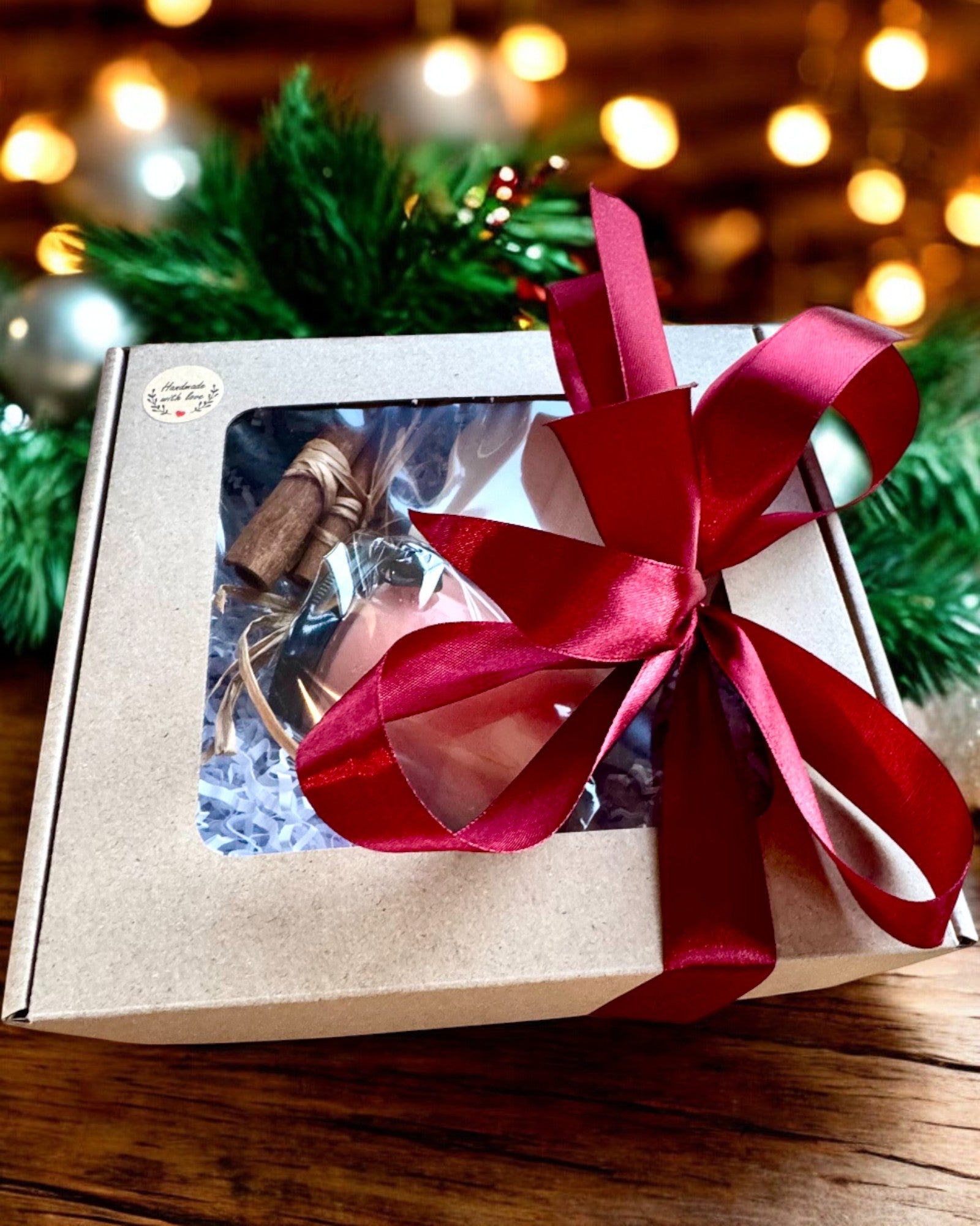 Bougie de soja intentionnelle 250 ml avec pierre naturelle â choisissez votre Ă©nergie : Citrine ou Grenat, personnalisation par gravure pour cadeau