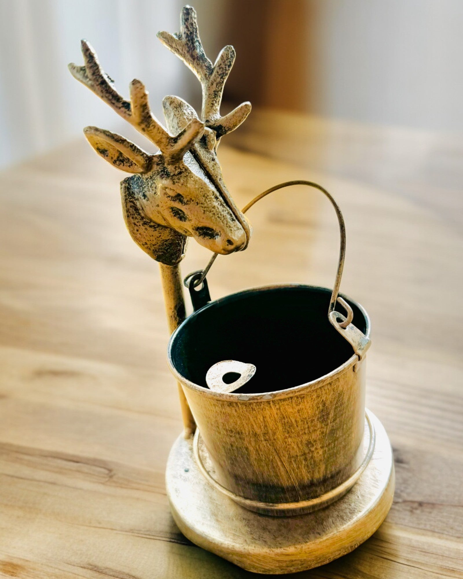 "Rustic Charm" Stile Posacenere in Metallo, altezza 19-23 cm, 8 varianti disponibili, incisione su richiesta