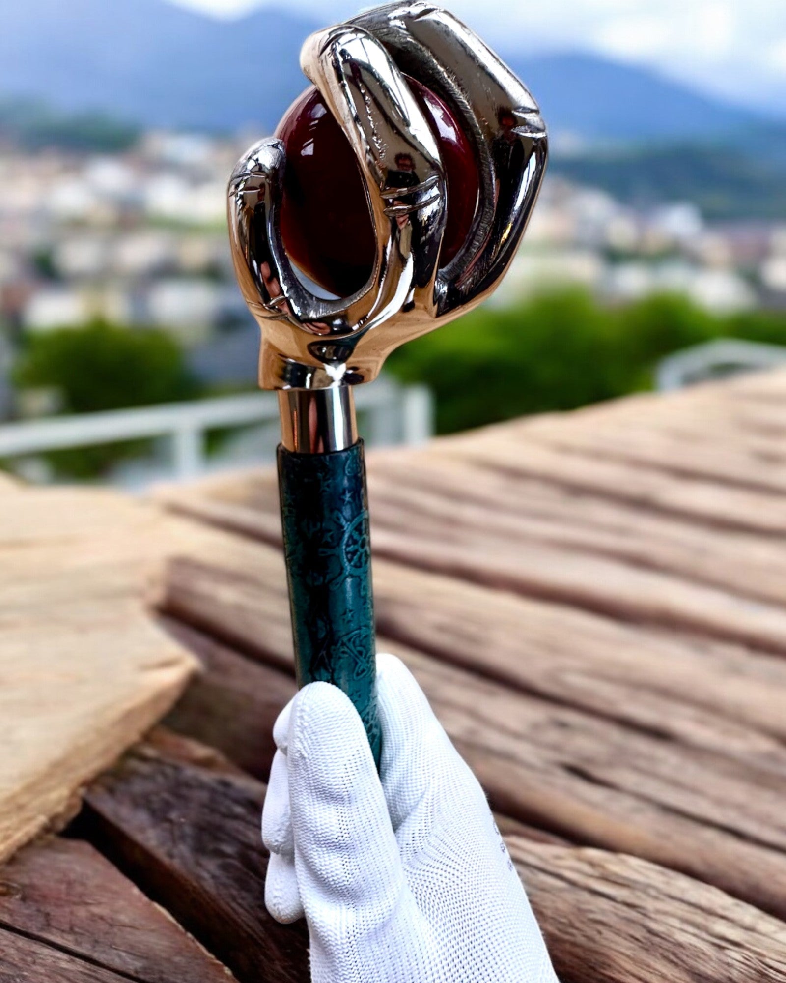 Walking cane "Royal Hand" – handcrafted with natural leather, customizable with engraving