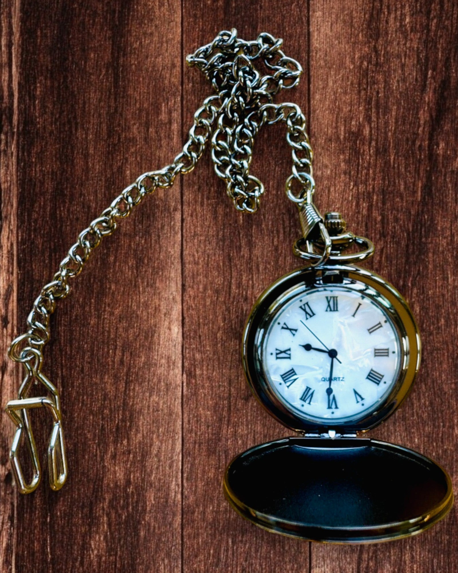 Klassische Taschenuhr mit römischen Ziffern und Kette, Quarz, schwarzer Glanz - Farbe Schwarz