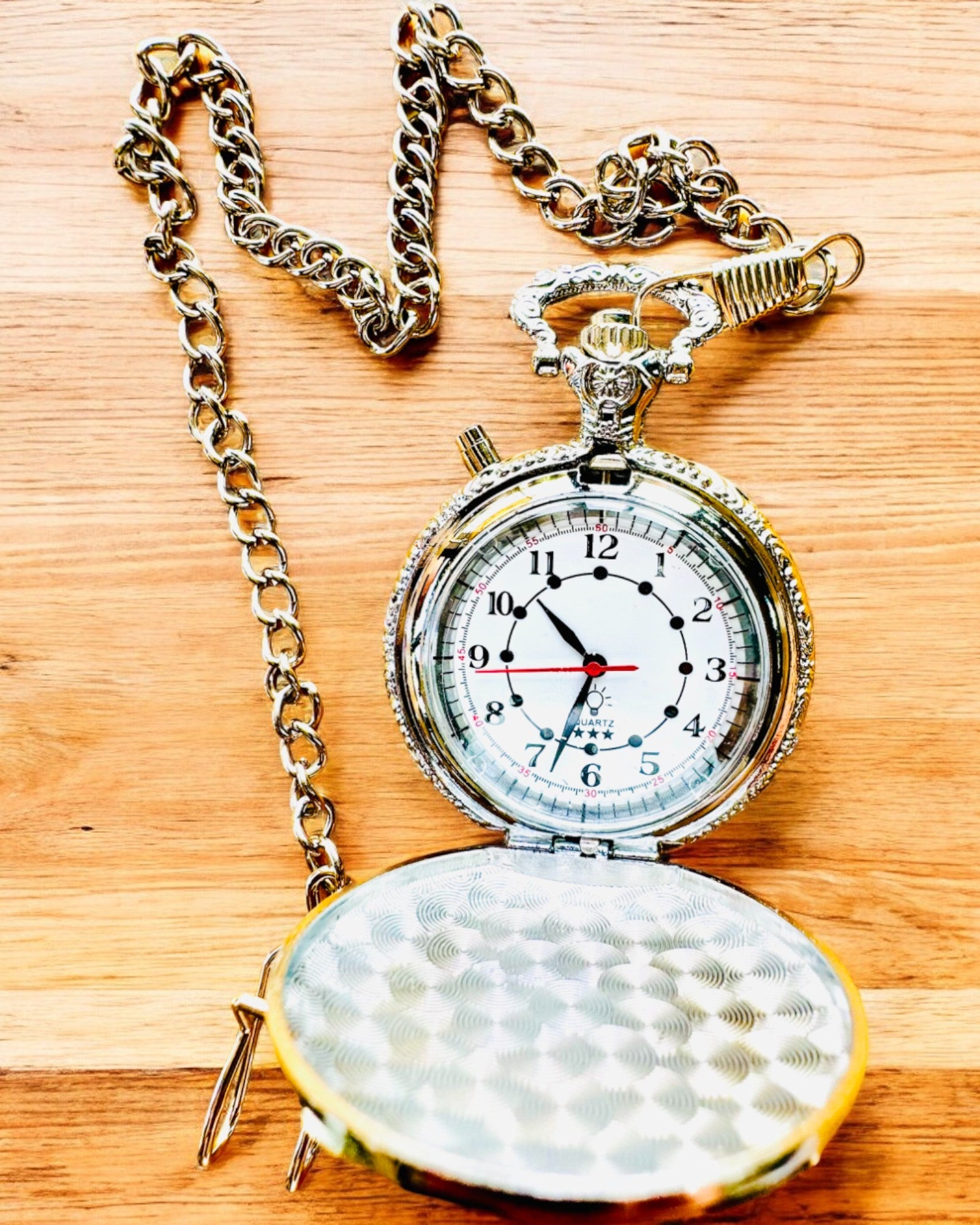 Taschenuhr "Motorrad-Elegant 2" – Gravur als Geschenk, 3 Farbvarianten