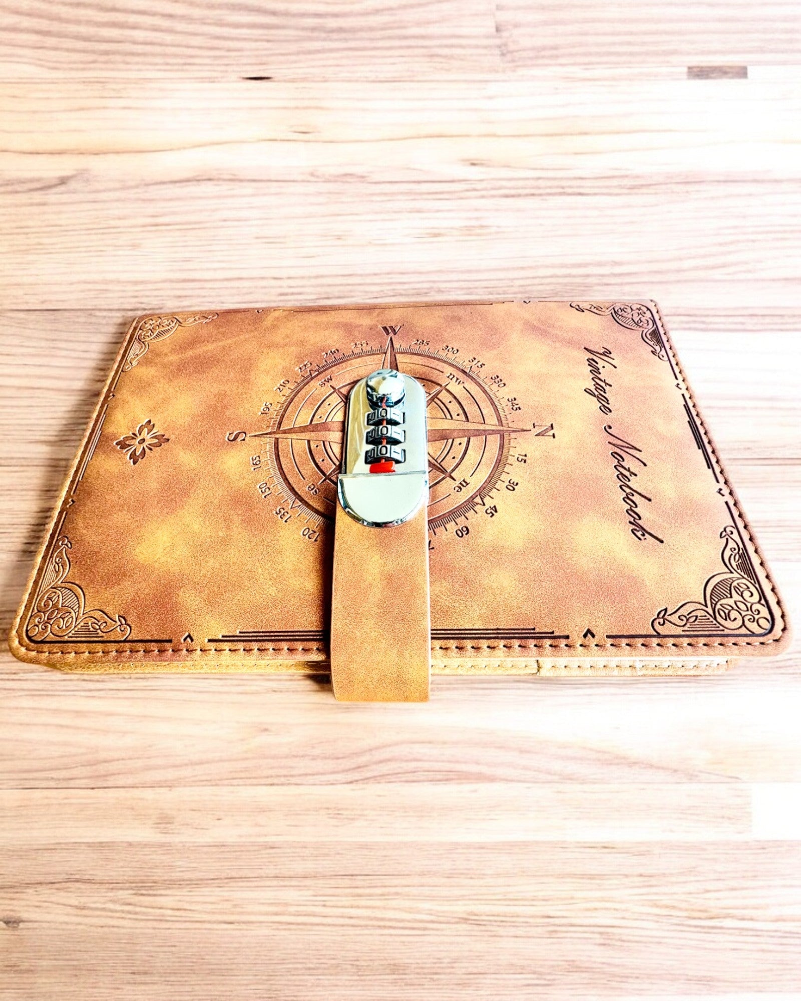 Geheimes Notizbuch A5 Vintage mit Zahlenschloss - Wählen Sie Ihren Stil, Personalisierung mit Gravur als Geschenk