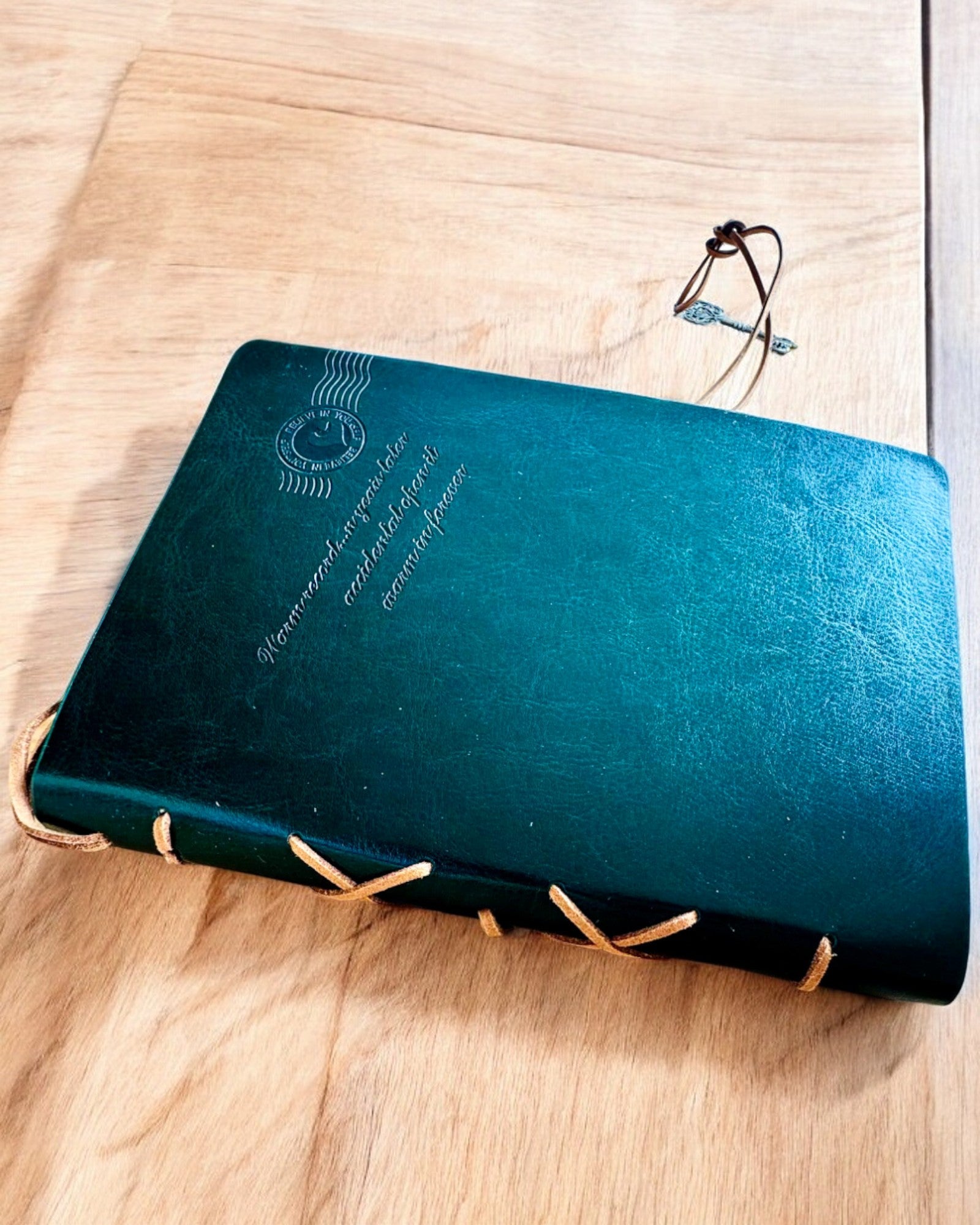 Vintage-Notizbuch "Schlüssel der Vergangenheit" - Gravur als Geschenk möglich, Notizbuch