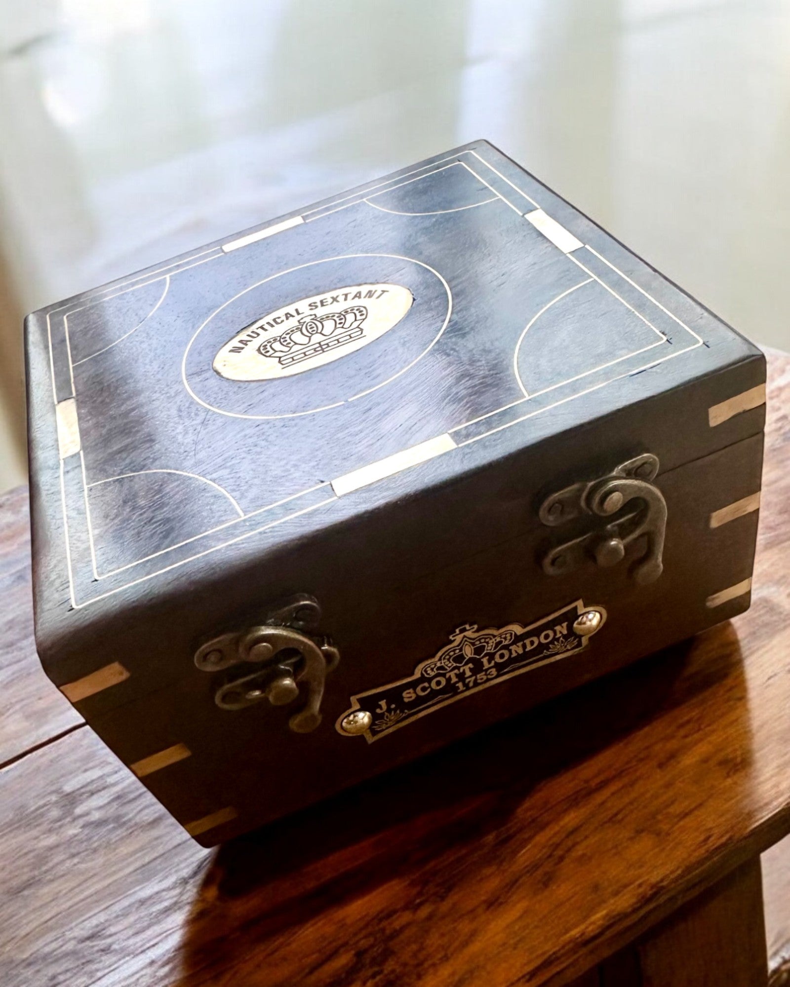 Große Holzbox für Sextanten Premium "Mariner's Legacy" mit Gravurmöglichkeit