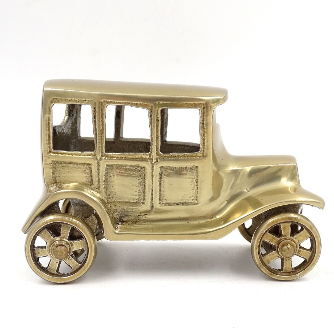 Retro-Auto-Metallmodell – N796