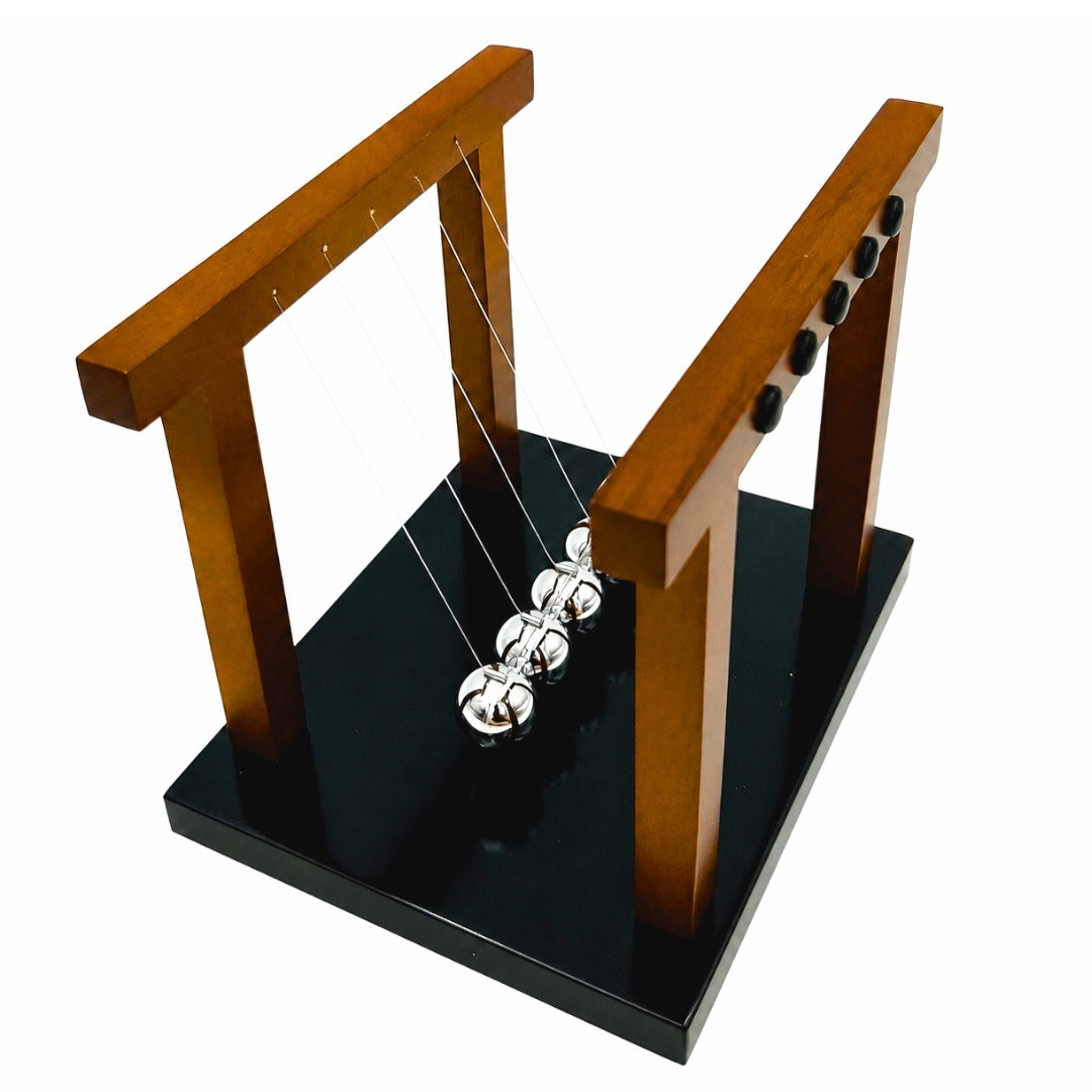 Elegante große Premium-Newtonkugeln auf Holzsockel - YG1300F
