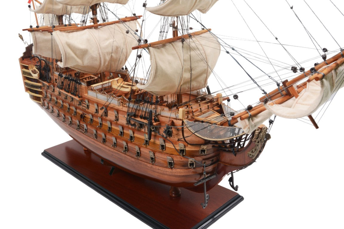 Exklusives Modell des Segelschiffs HMS Victory VIC80R