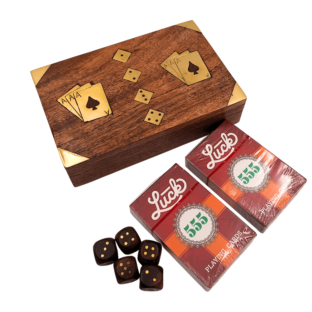 Spielset – zwei Kartenspiele und Spielwürfel in einer Holzbox – elegantes Geschenk für Spieler – DNU-008