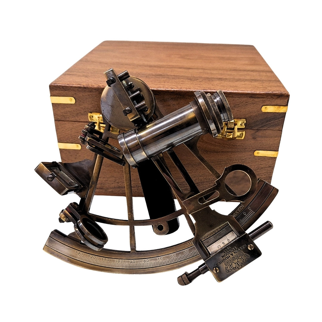 Messingsextant in Holzkasten – Replik - NC1517