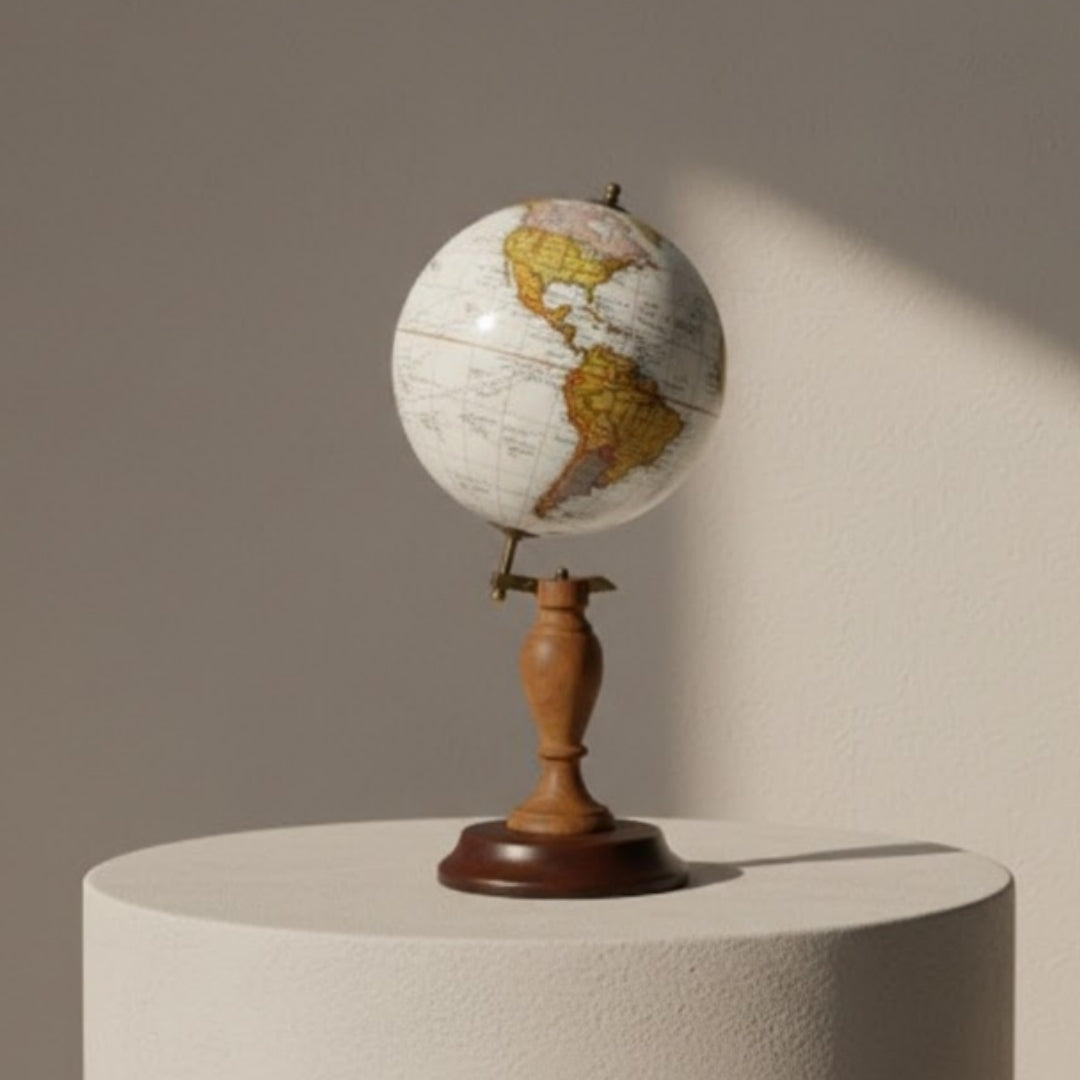 Eleganter dekorativer Globus auf Holzsockel - World GLB-0096B