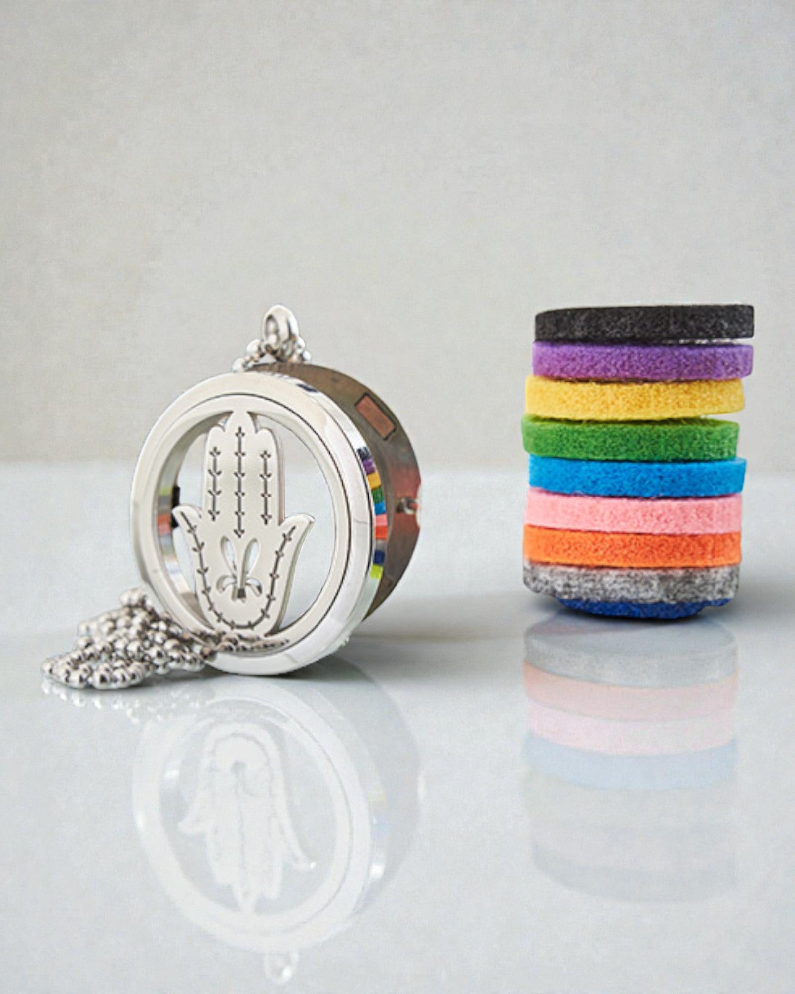 Hamsa Aura – Collana da aromaterapia Mano di Fatima 30 mm