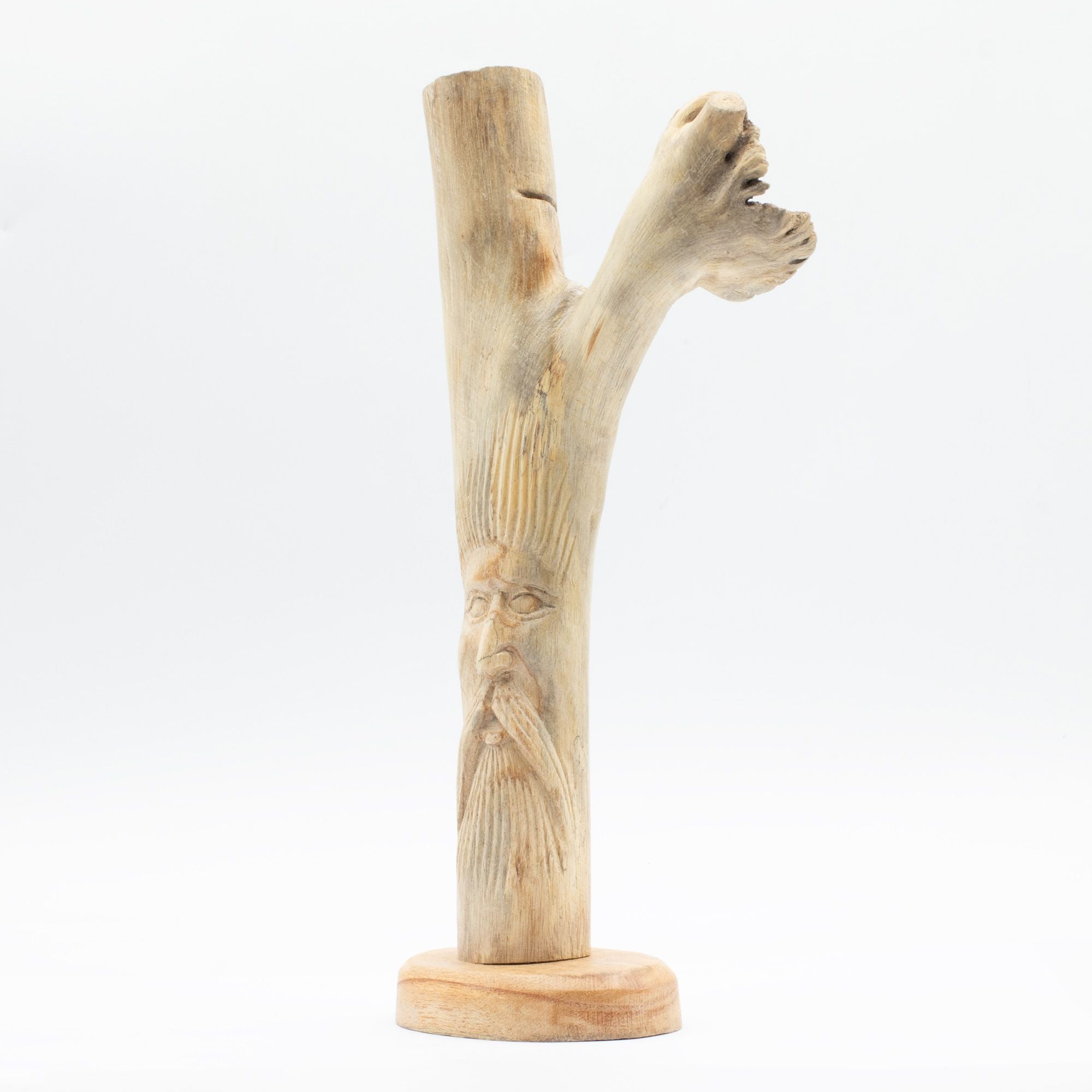 Figurines du Homme Vert sculptées à la main en bois parasite