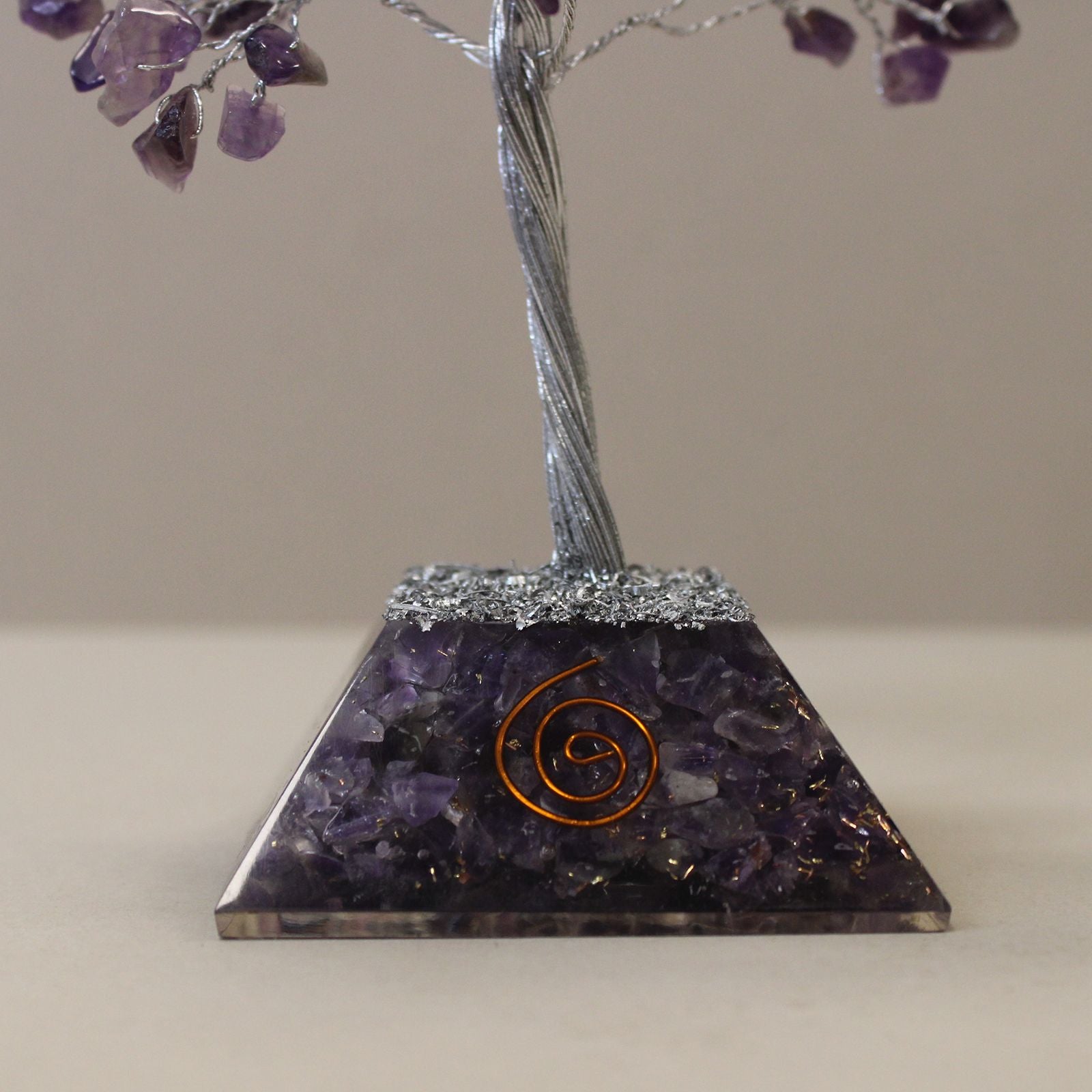 Alberello di ametista con base in orgonite