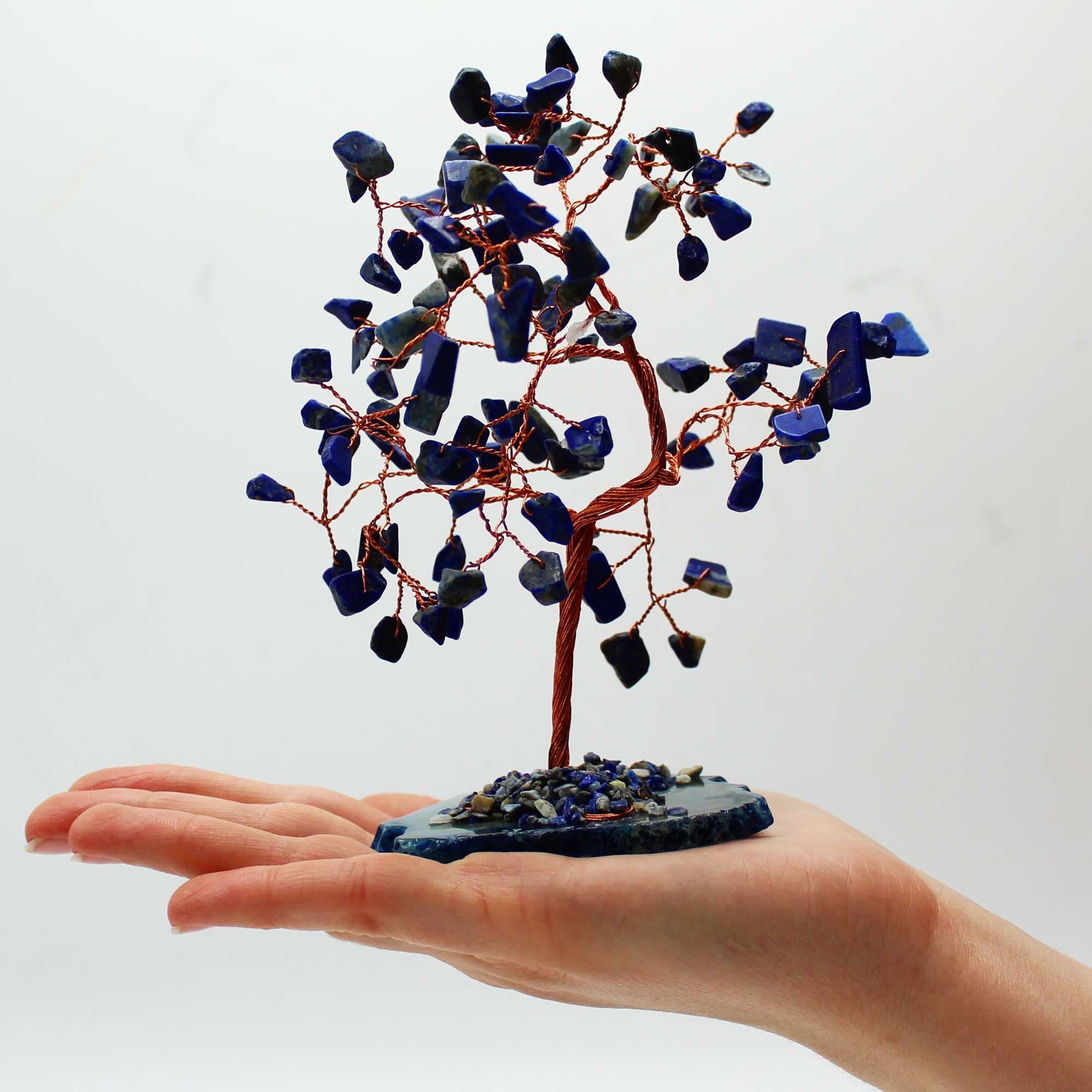 Grande Albero di Pietre di Sodalite su Base di Agata Blu