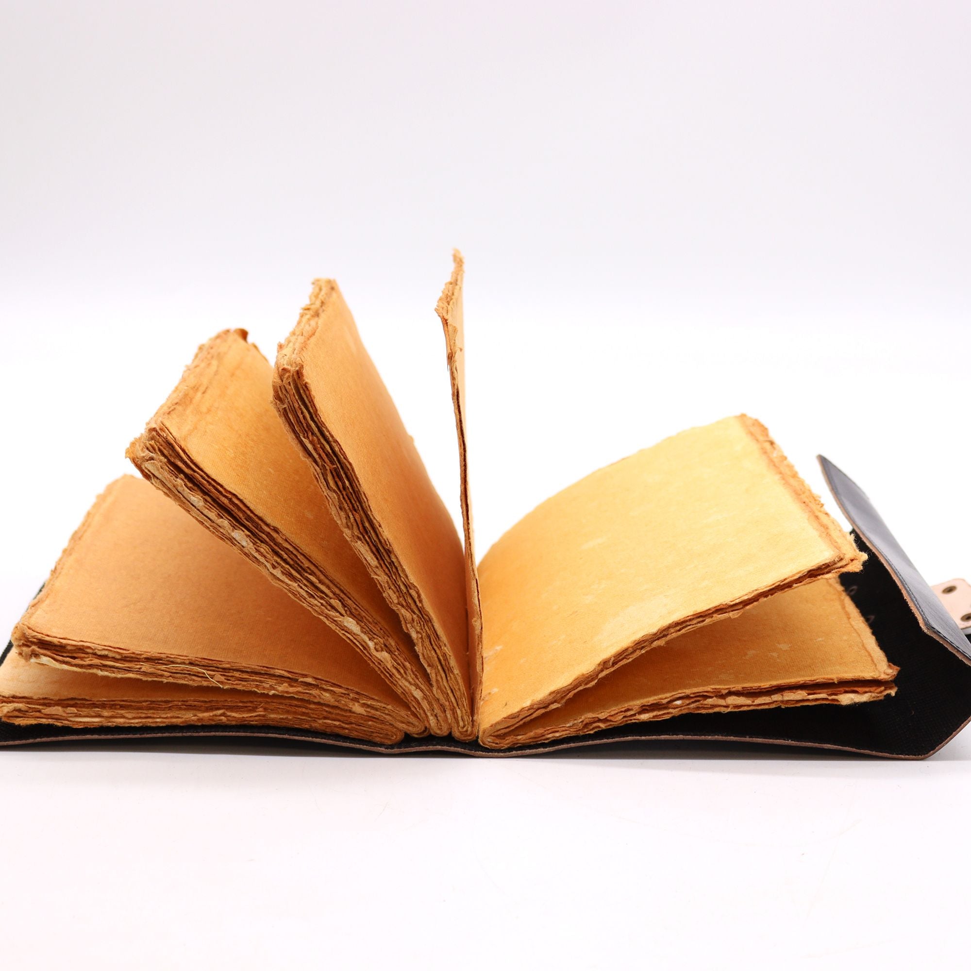 Book of Shadows - Magical Notebook with 200 Pages, Decorative Edge, 15x21 cm