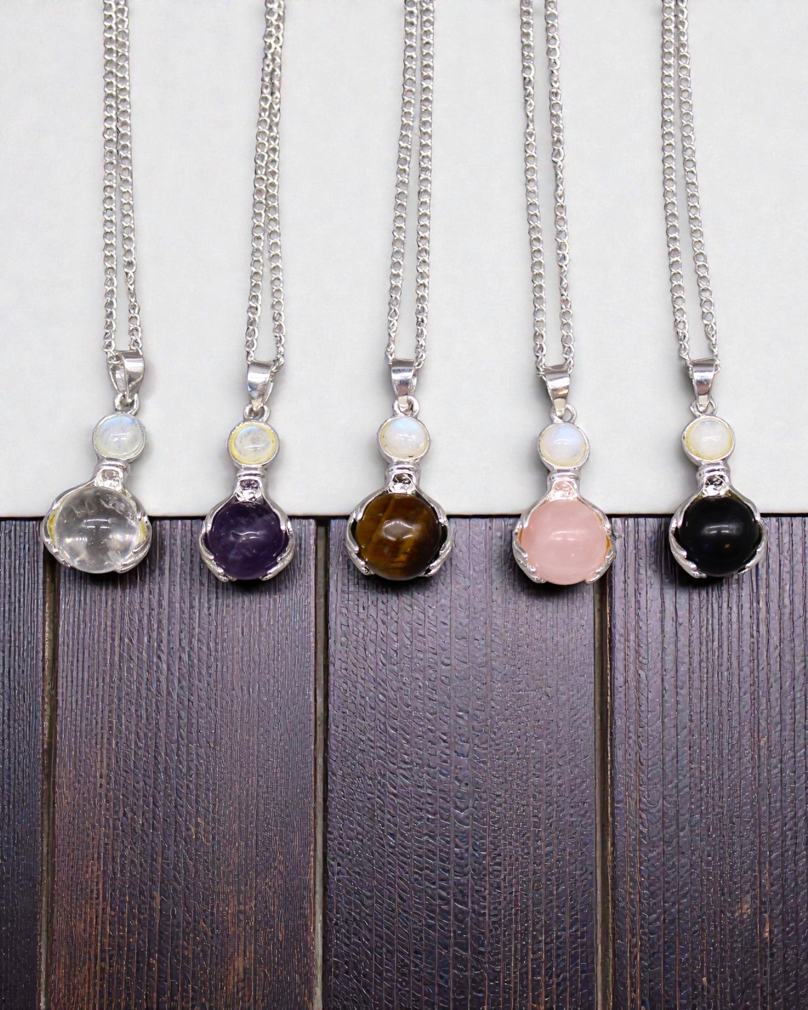 Amethyst Hands – Amethyst Pendant of Healing Hands