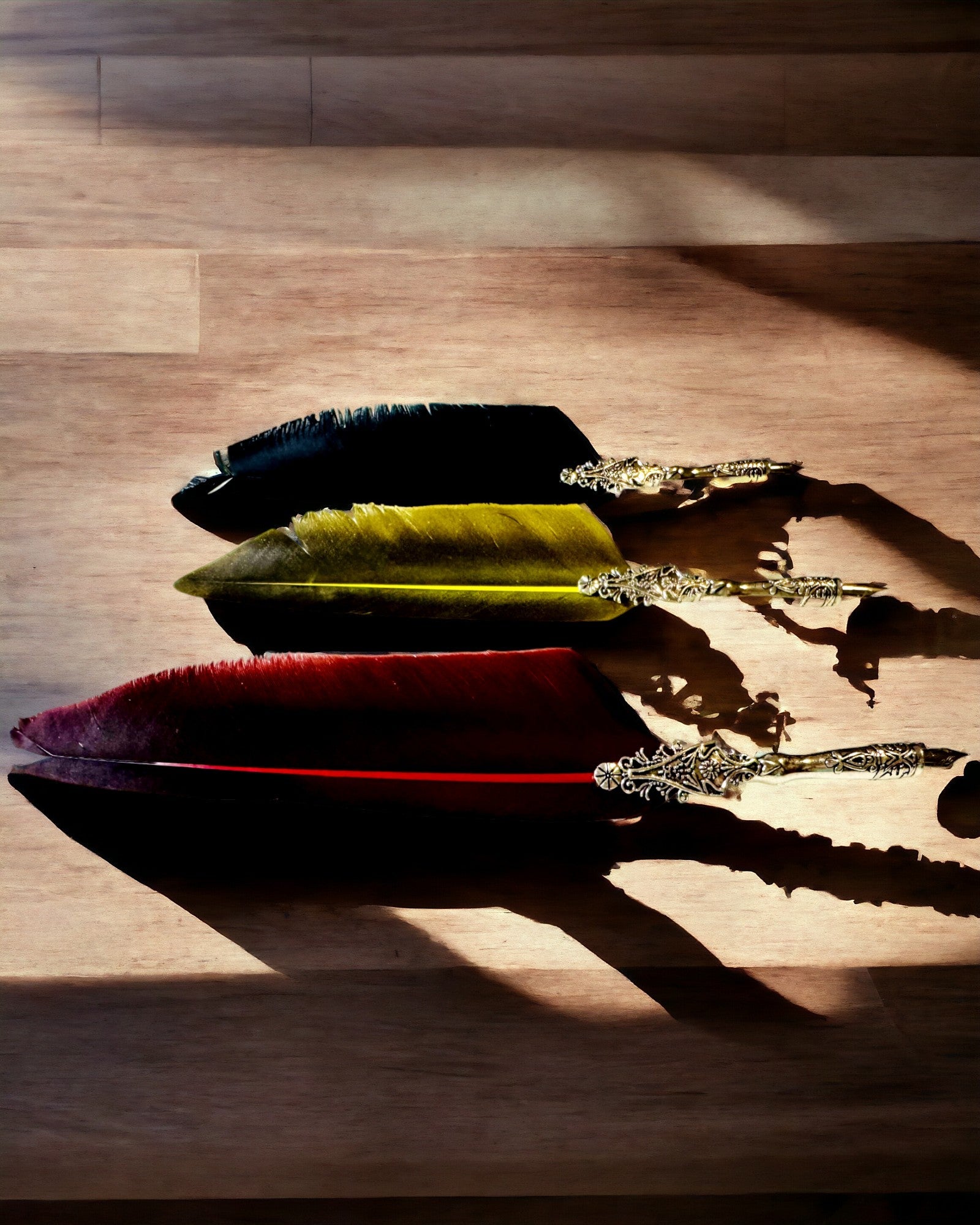 Vintage Calligraphy Pen with Natural Goose Feather – Ideal Gift for Mother's Day or Teacher's Day. Engraving