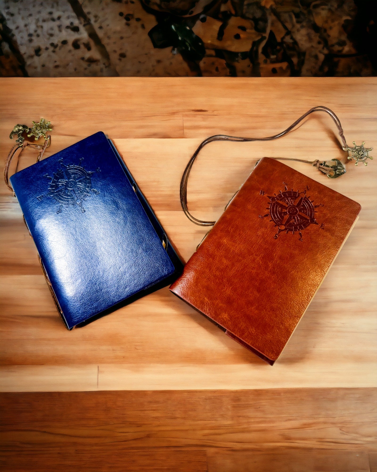 Taccuino Nautico Vintage formato A6 o A7 - con Motivo Bussola e Pagine Cuscinetto - Disponibile in diverse Varianti di Colore, possibilità di incisione