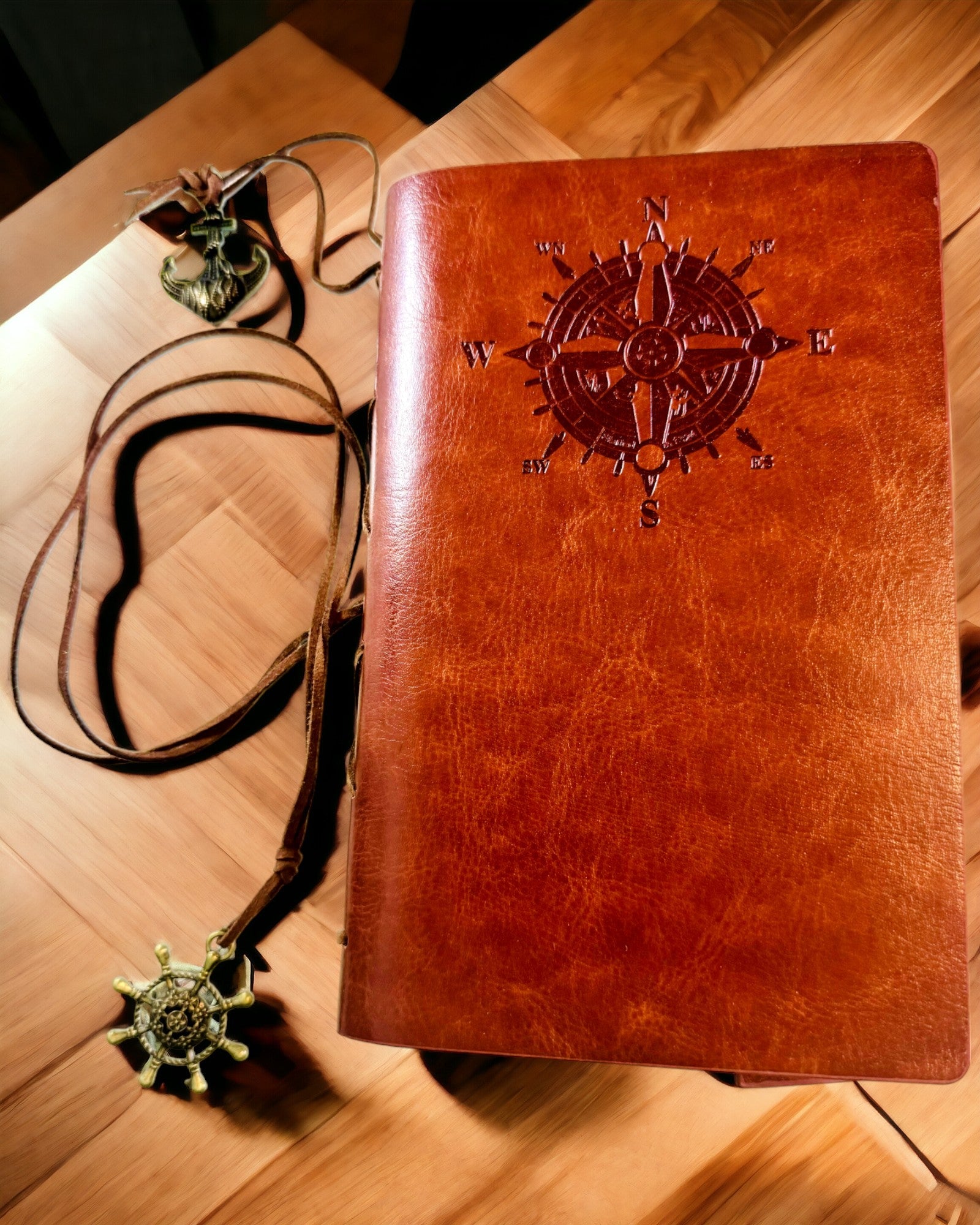 Taccuino Nautico Vintage formato A6 o A7 - con Motivo Bussola e Pagine Cuscinetto - Disponibile in diverse Varianti di Colore, possibilità di incisione