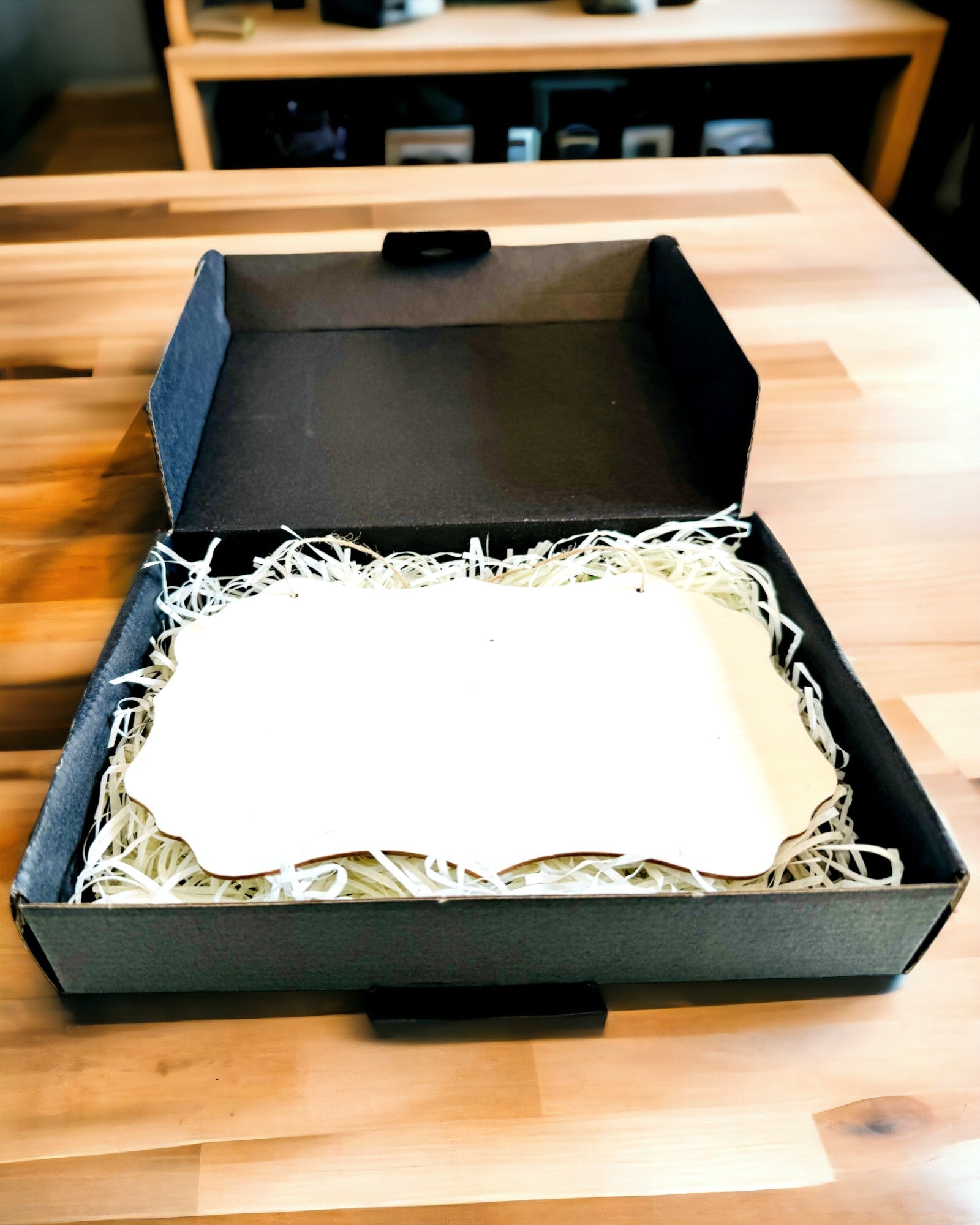 Ciondolo Decorativo in Legno Personalizzabile – Vari Formati