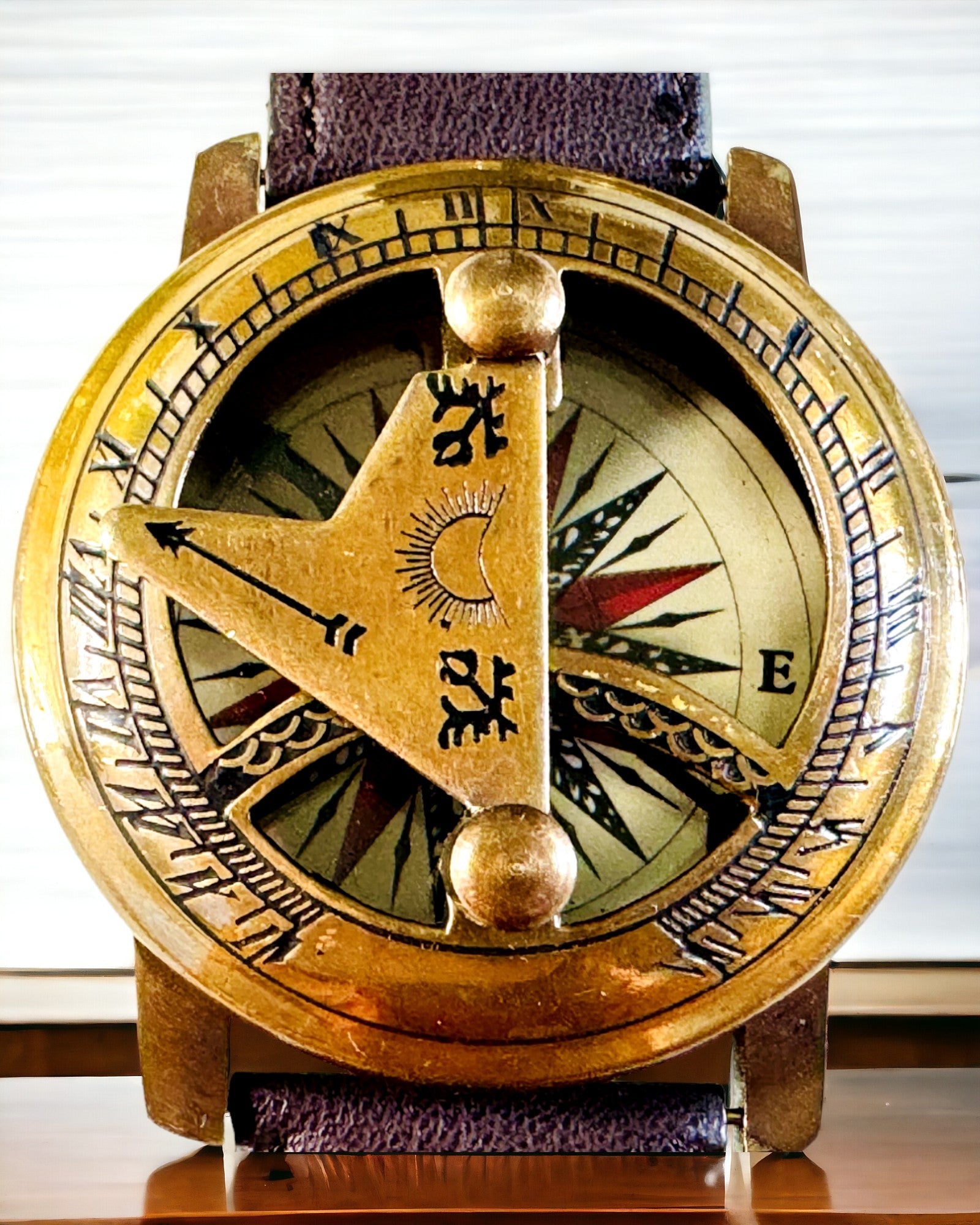 Montre Solaire avec Boussole - Fait Main, Artisanat Authentique, possibilité de gravure