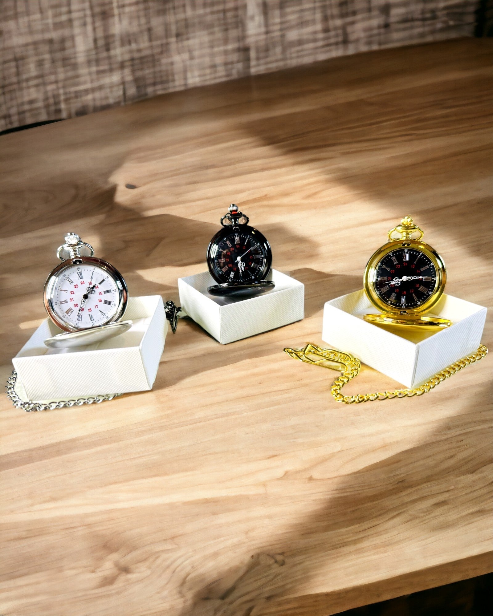 Goldfarbene Taschenuhr mit Gravurmöglichkeit