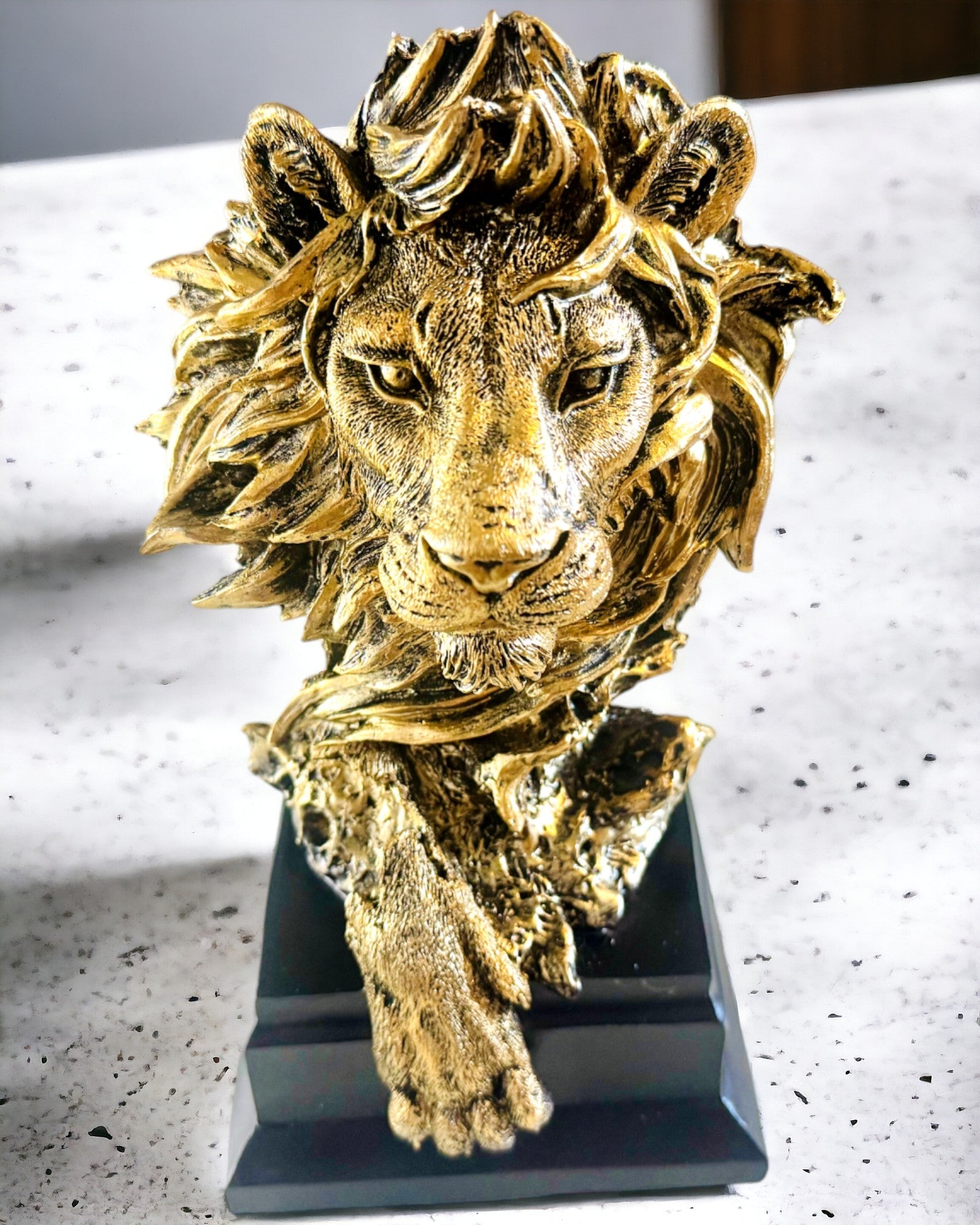 Lion Royal - Figure Décorative Majestueuse avec Possibilité de Gravure, 2 variantes de couleur au choix, pour cadeau