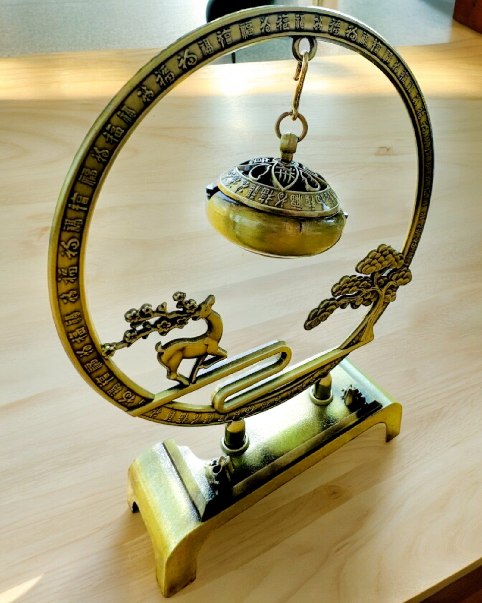 Elegante Supporto in Metallo per Incenso "Grande Serenità" - possibilità di personalizzazione con incisione