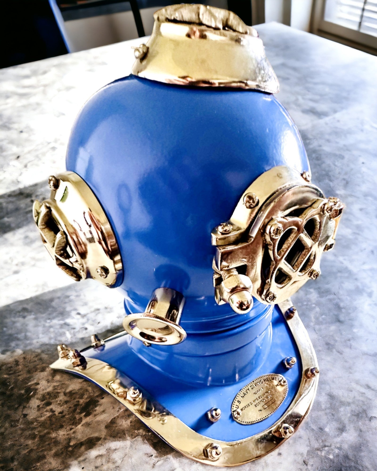 Casco dell'Esploratore degli Abissi - Edizione da Collezione con Possibilità di Incisione, 35 cm, regalo per pompiere o subacqueo