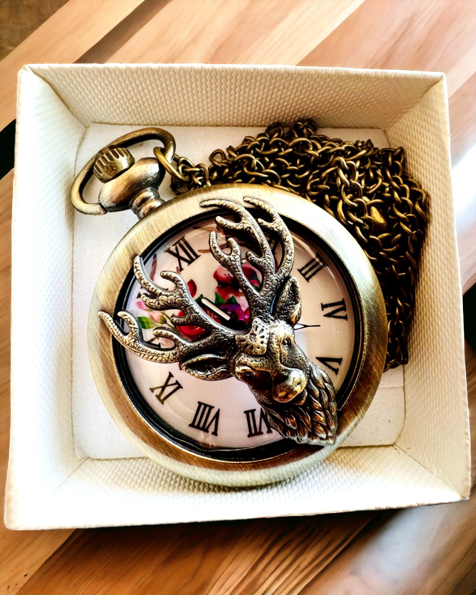 Orologio da tasca "Leśny Strażnik" - Elegante orologio con motivo di cervo, possibilità di personalizzazione con incisione