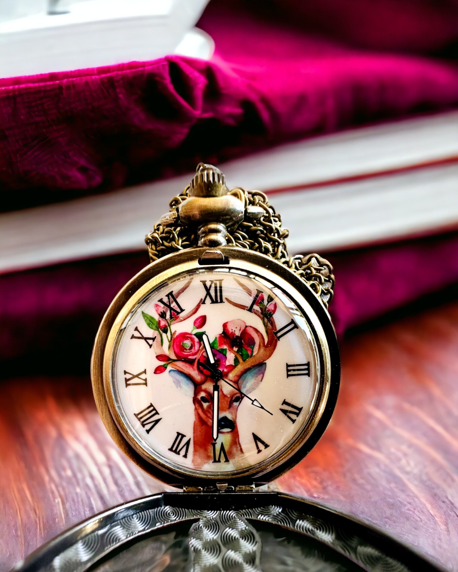 Taschenuhr Waldwächter - Elegante Uhr mit Hirschmotiv, personalisierbar mit Gravur