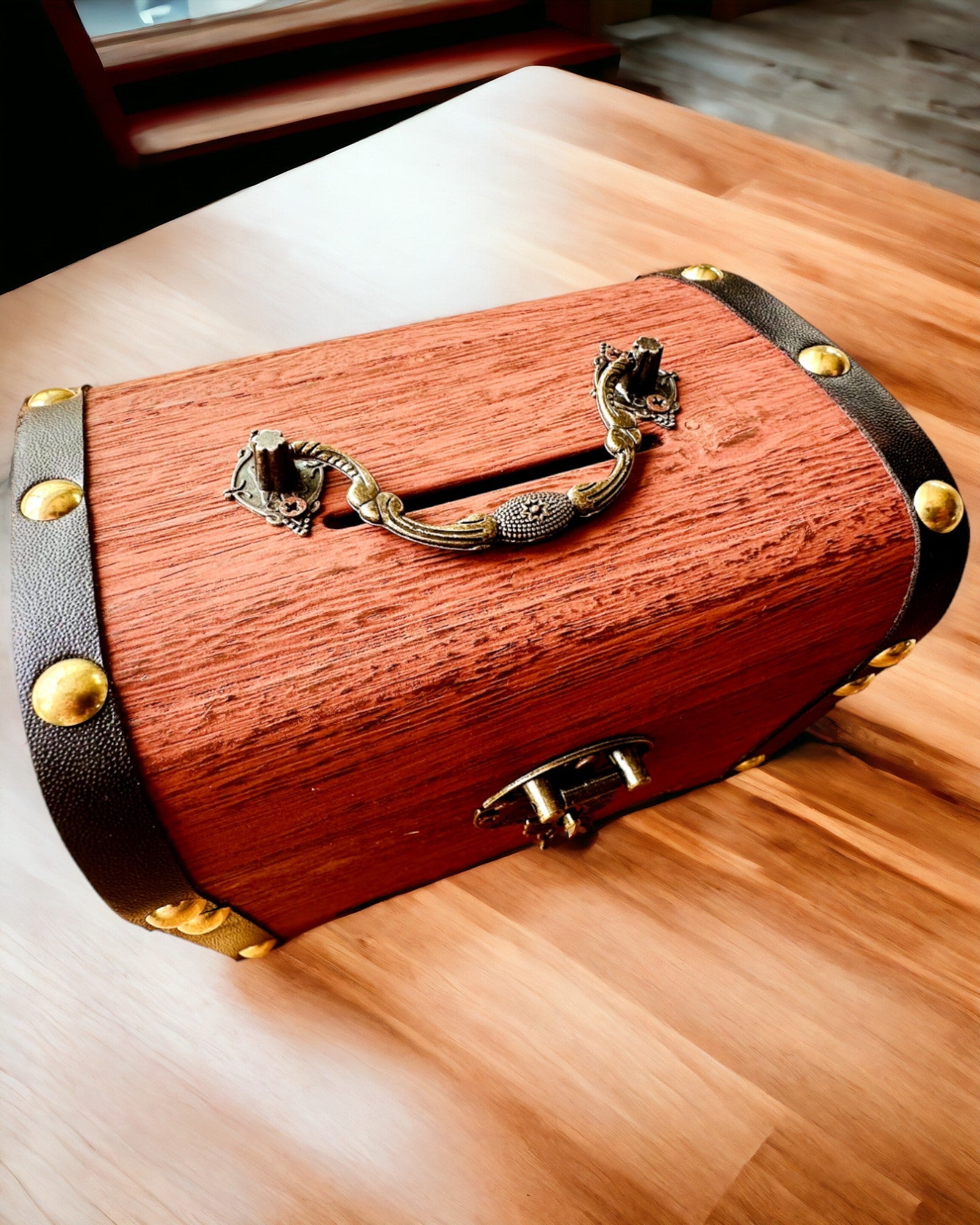 Magic Treasure Chest - Piggy Bank, personalization with engraving