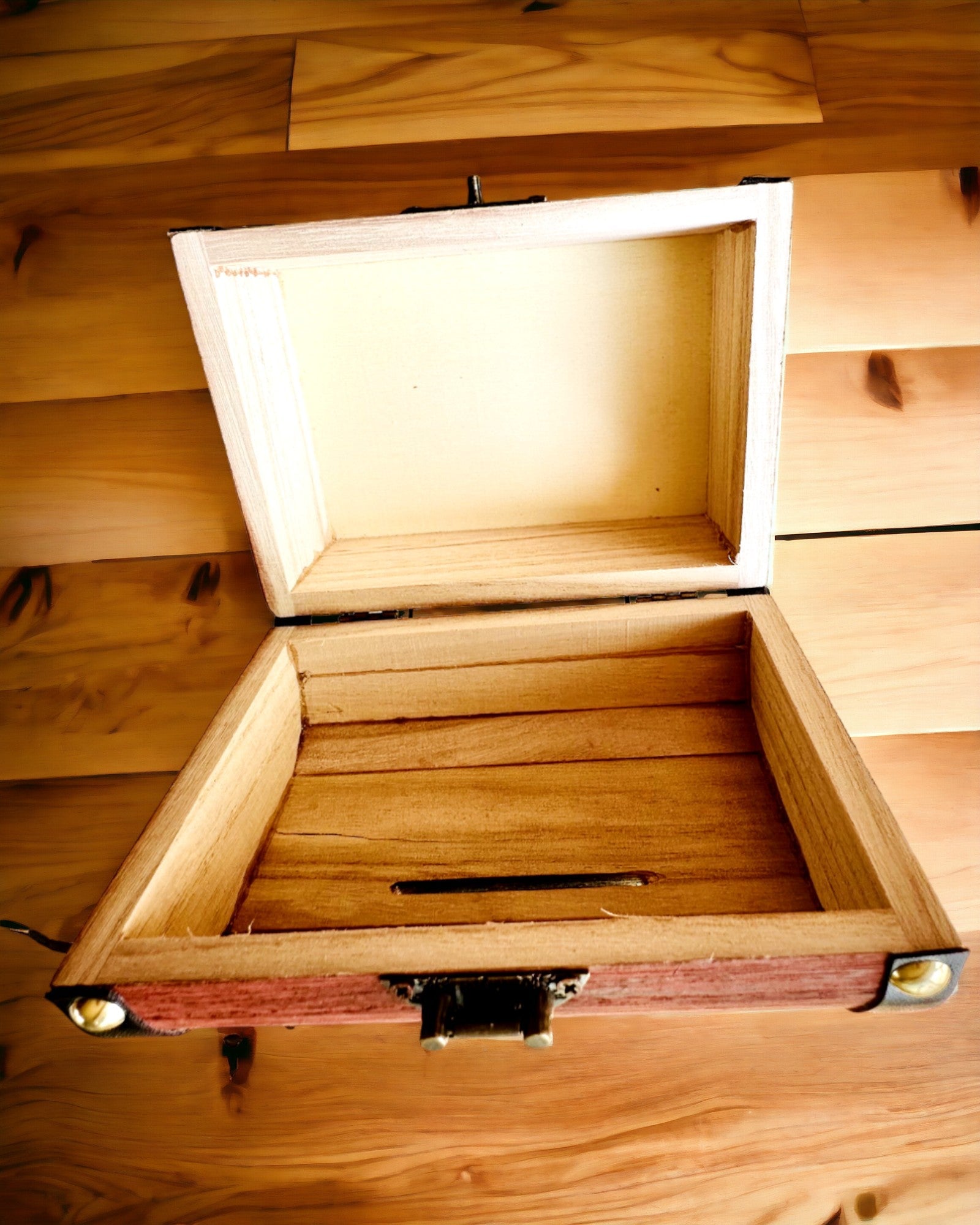 Magic Treasure Chest - Piggy Bank, personalization with engraving