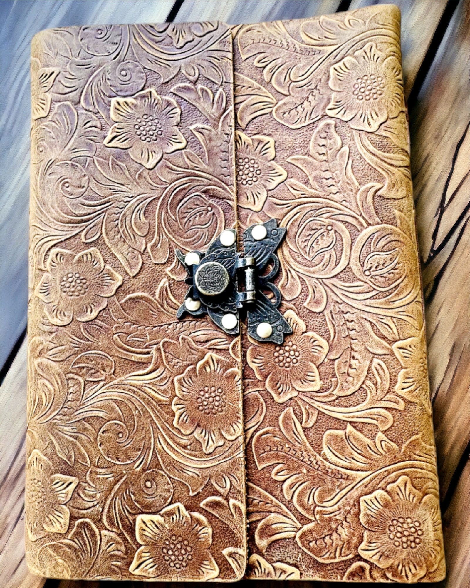 Luxury Retro Notebook with Leather Cover - "Vintage Elegance", 480 pages, customizable with engraving