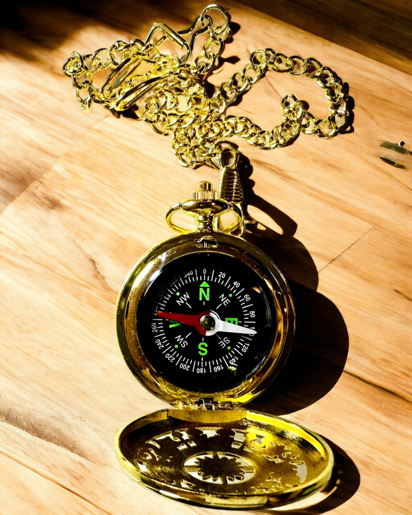 Vintage Style Gold Color Navigation Compass with Decorative Pattern – Equipment for Mountain Adventures and Discoveries. Personalization with Engraving