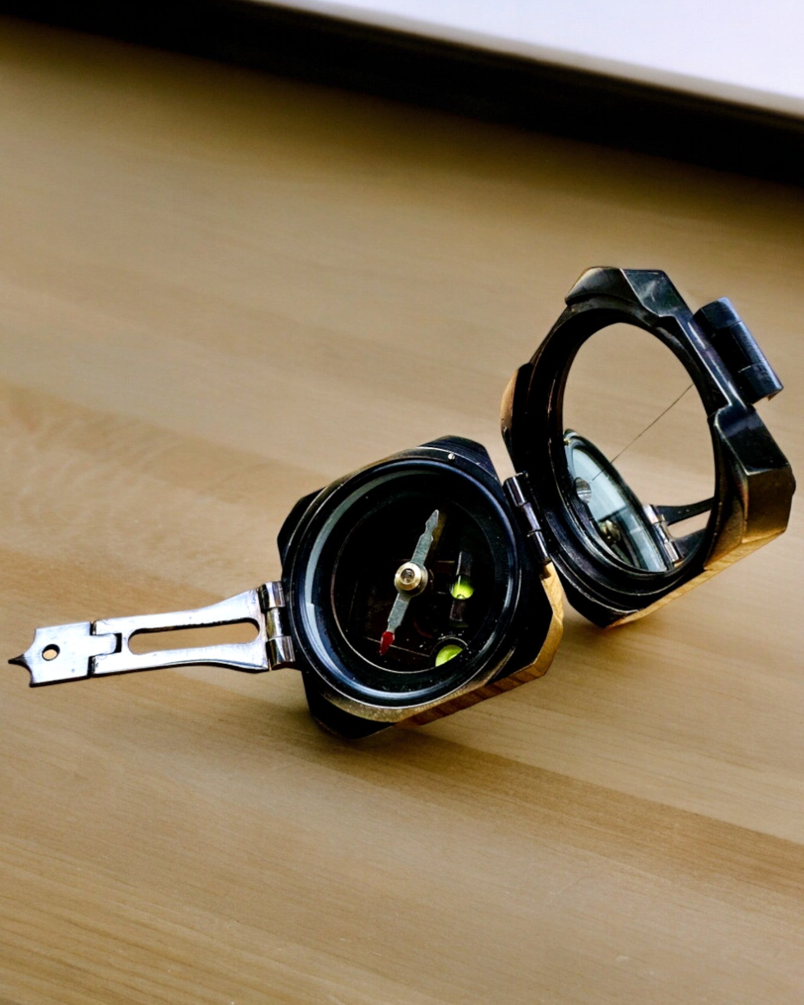 Compas de capitaine "Navigator" solide et premium - avec option de personnalisation par gravure